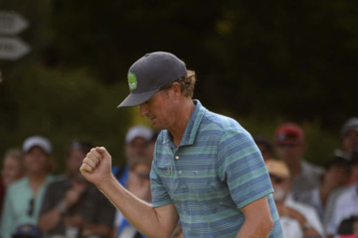 Tim Petrovic, striped polo, cap, SD Desktop Wallpaper