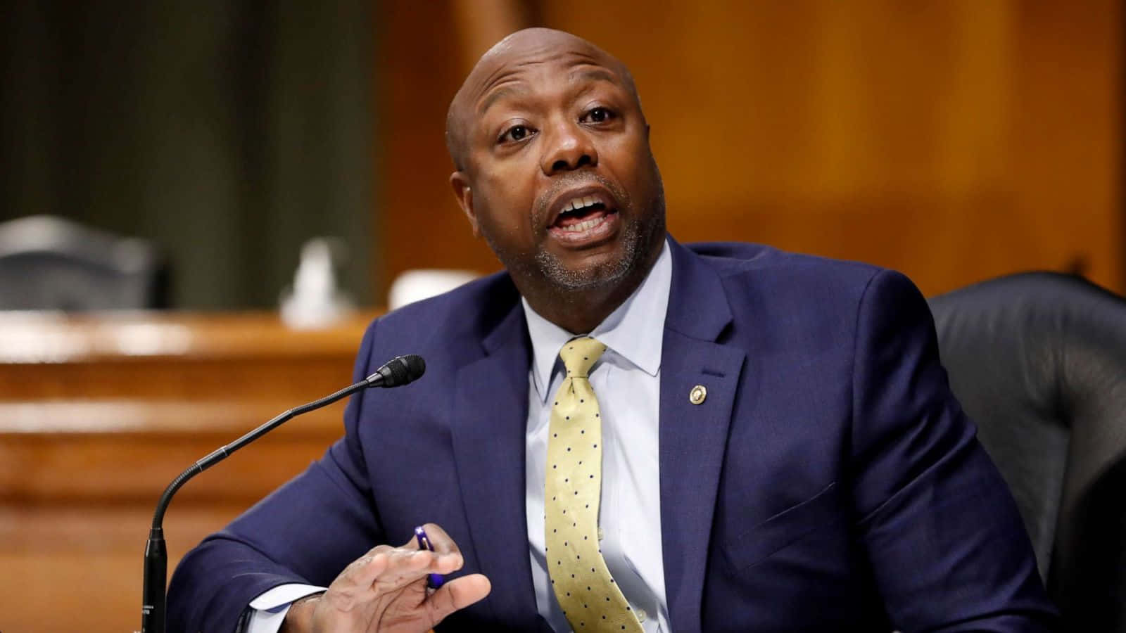 Tim Scott, navy suit, yellow polka-dot tie, HD Desktop Wallpaper