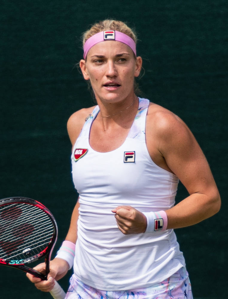 Timea Babos, white Fila gear, racket, SD Phone Wallpaper