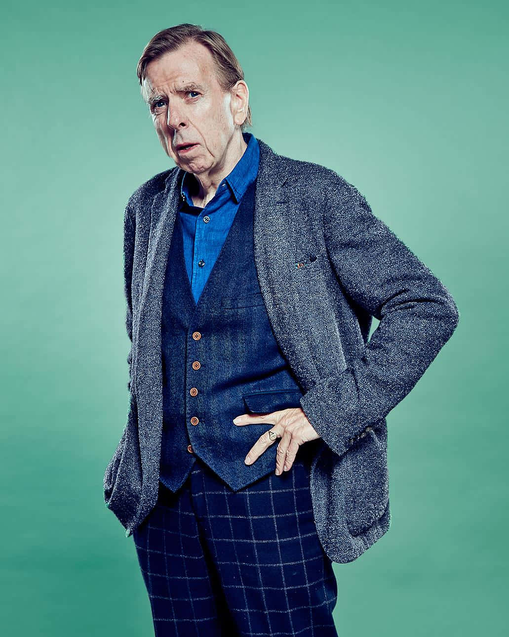 Timothy Spall, blue shirt, tweed jacket, HD Phone Wallpaper