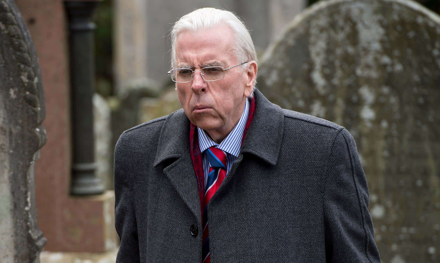 Timothy Spall, gray coat, red tie, HD Desktop Wallpaper