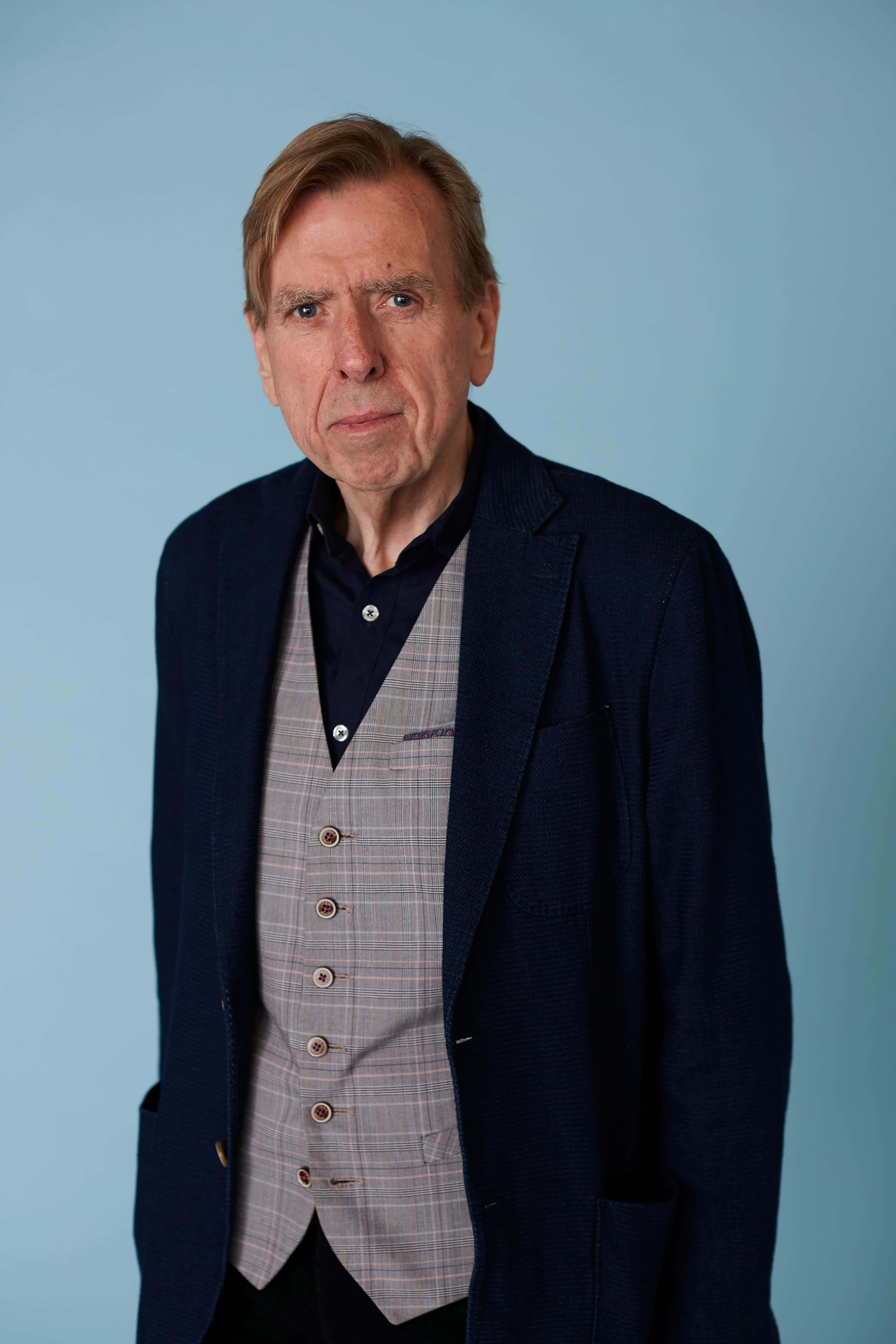 Timothy Spall, navy blazer, plaid vest, 5K Phone Wallpaper