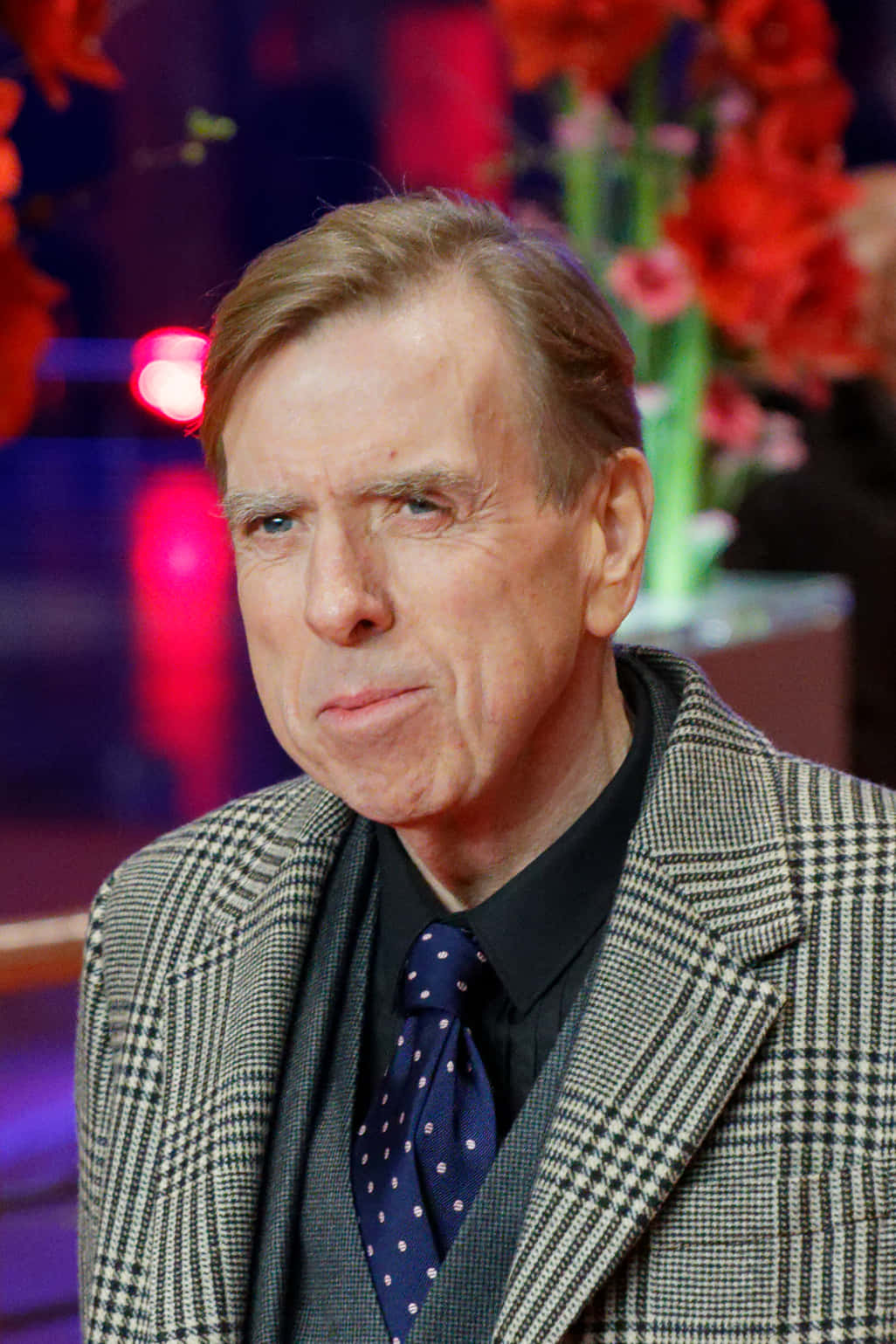 Timothy Spall, checkered blazer, polka dot tie, HD Phone Wallpaper