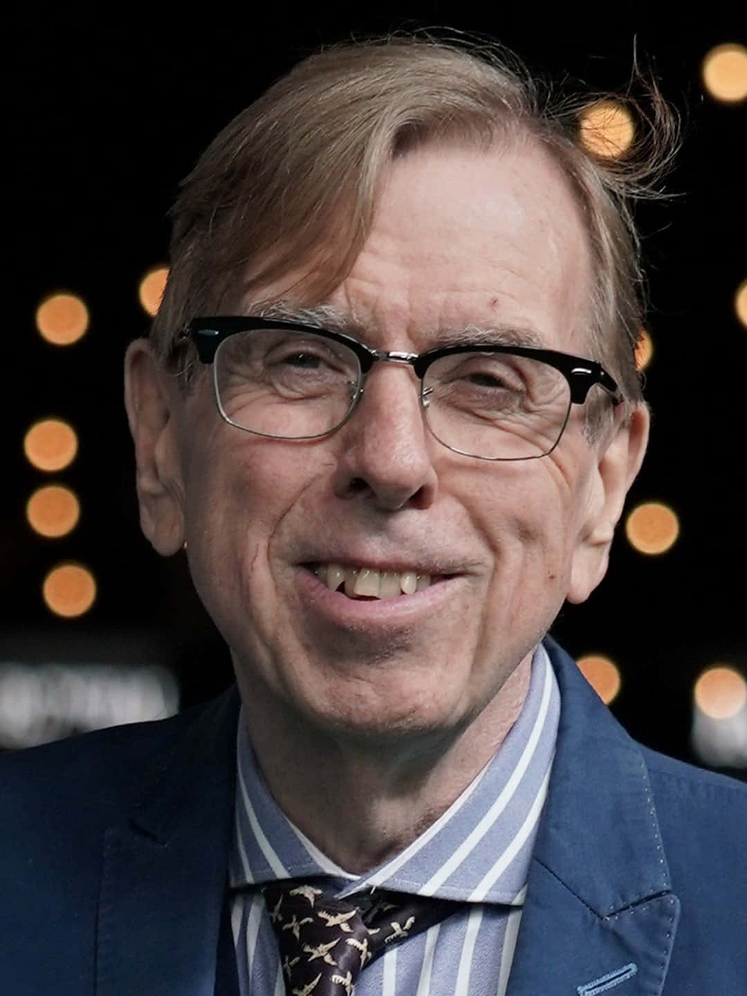 Timothy Spall, blue suit, patterned tie, HD Phone Wallpaper