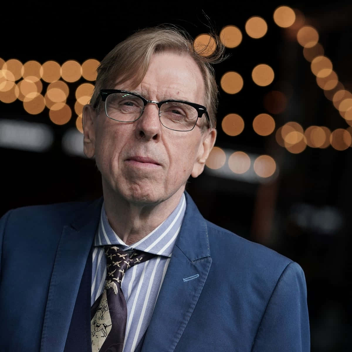 Timothy Spall, blue suit, glasses, SD Desktop Wallpaper