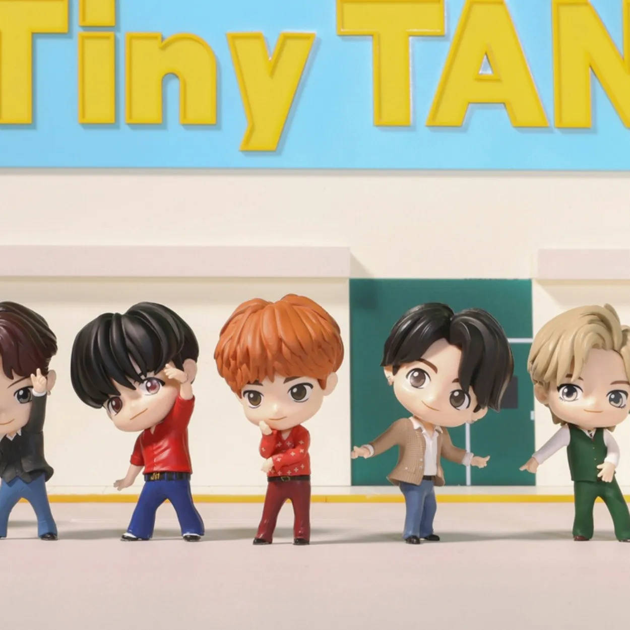 Tiny TAN, BTS, chibi-style, SD Desktop Wallpaper