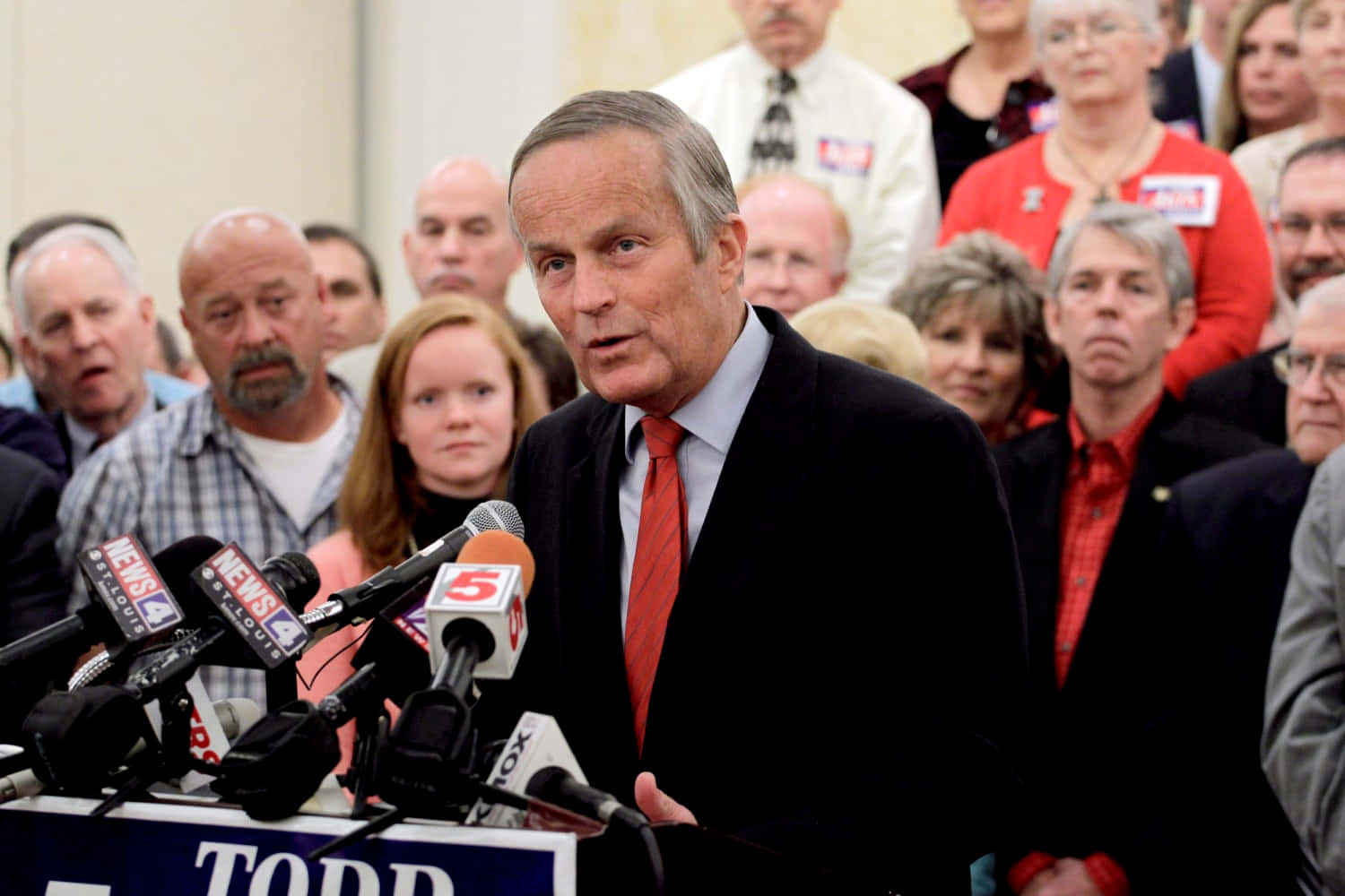 Todd Akin, dark suit, red tie, HD Desktop Wallpaper