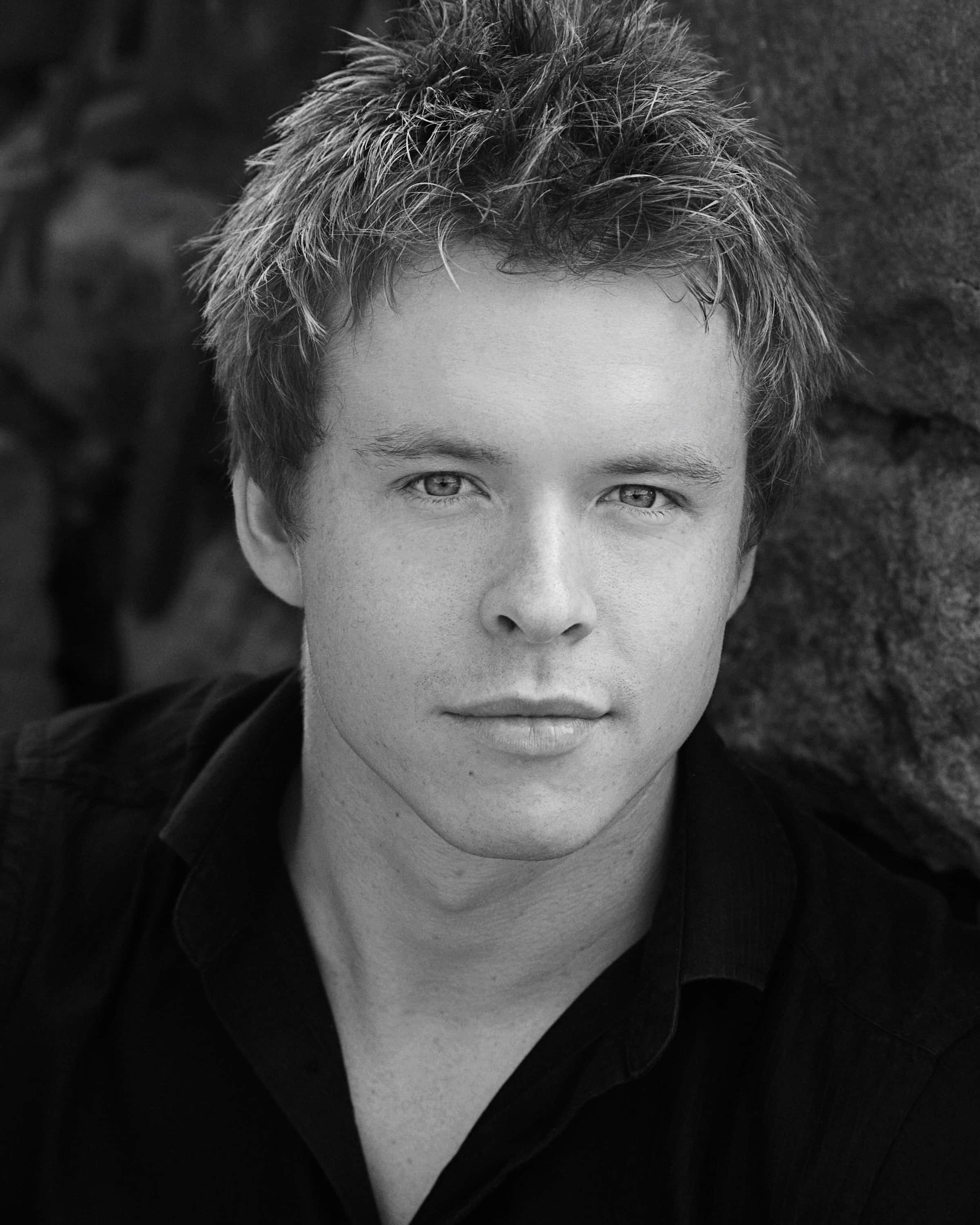 Todd Lasance, black and white portrait, tousled hair, 2K Phone Wallpaper