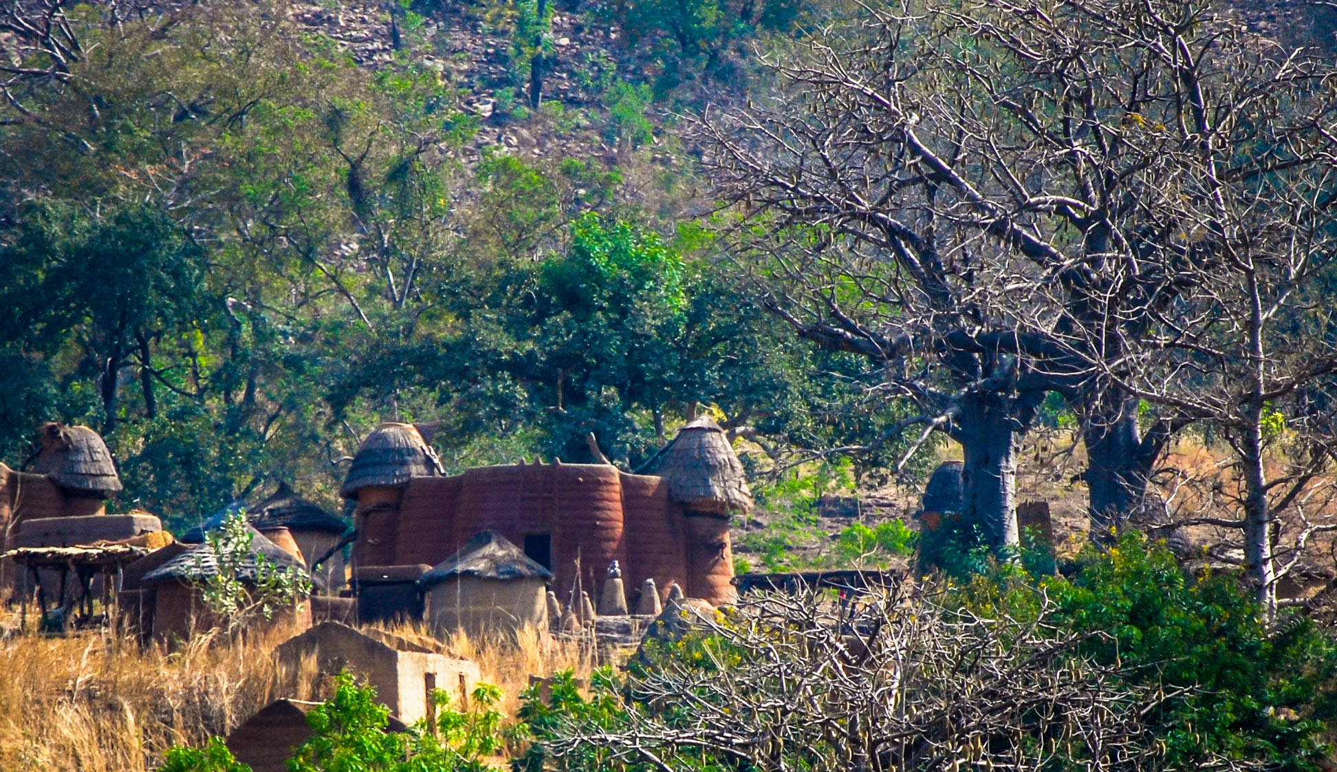 Togo, mud huts, thatched roofs, Full HD Desktop Wallpaper