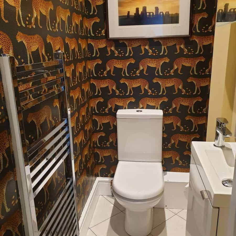 leopard-print wallpaper, orange and black cheetahs, white toilet, SD Desktop Wallpaper