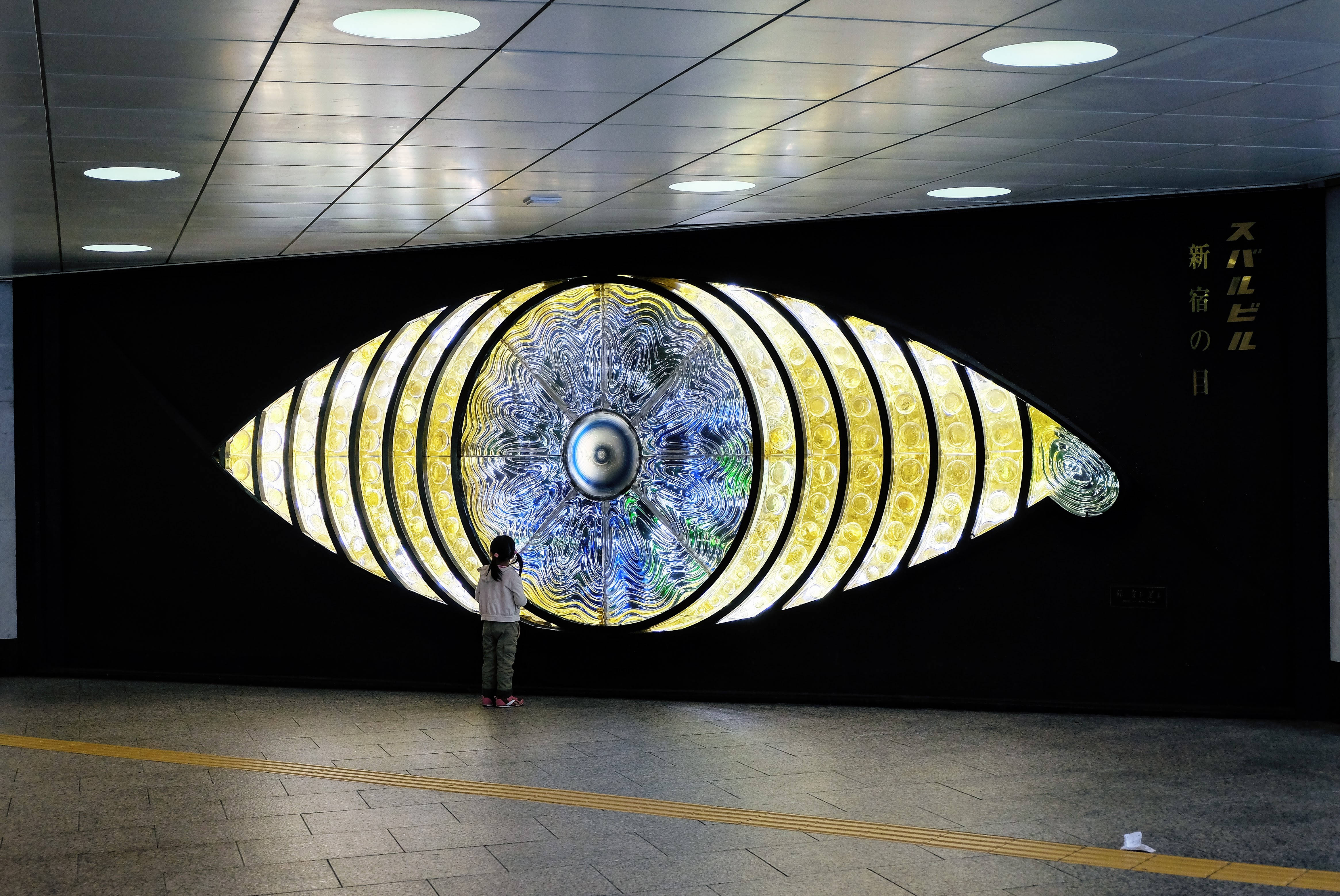 Tokyo Revengers, glowing eye art installation, subway station, 4K Desktop Wallpaper