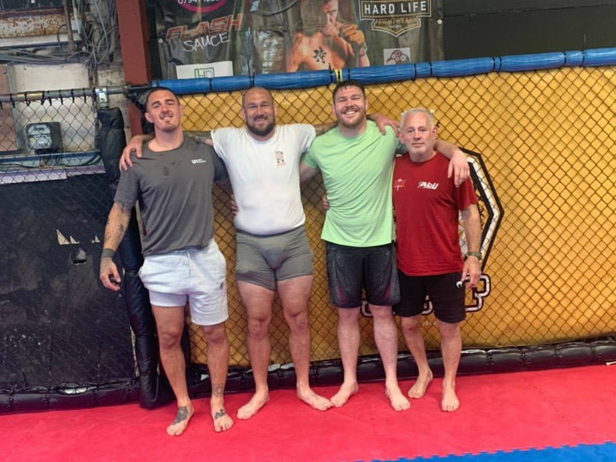 Tom Aspinall, MMA gym cage, red mat, SD Desktop Wallpaper