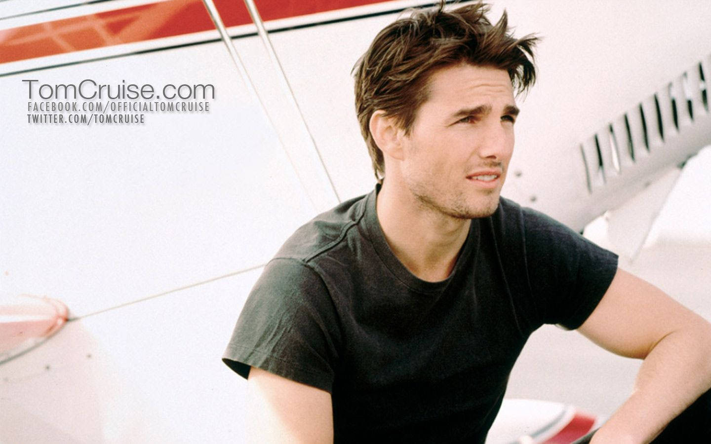 Tom Cruise, white and red airplane, bright daylight, HD Desktop Wallpaper
