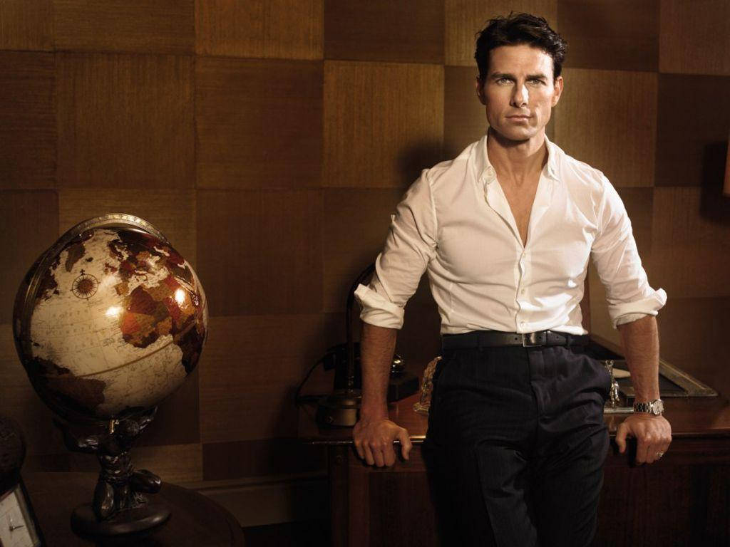 Tom Cruise, white shirt, vintage globe, SD Desktop Wallpaper