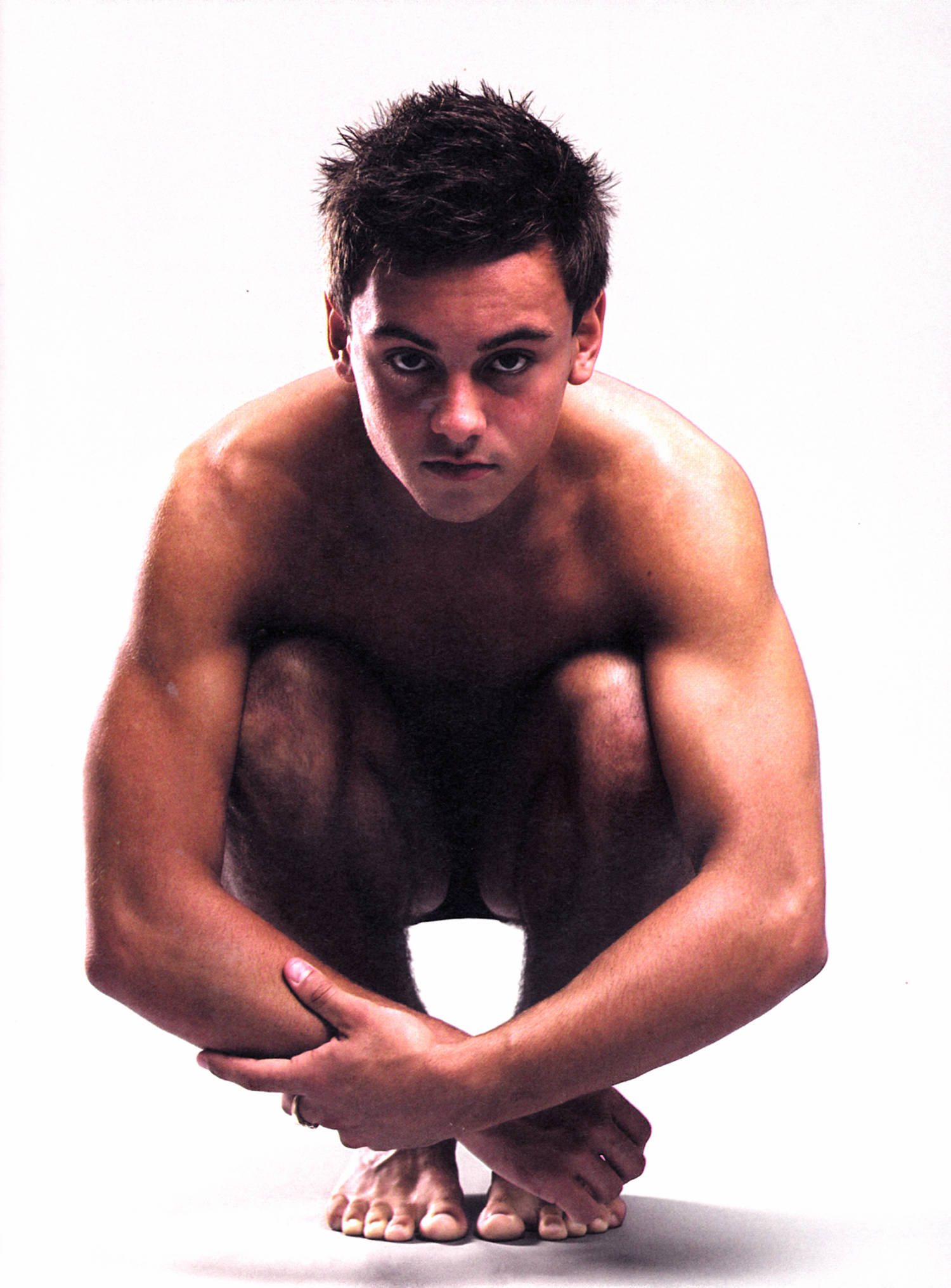 Tom Daley, stern focused, shirtless, Full HD Phone Wallpaper