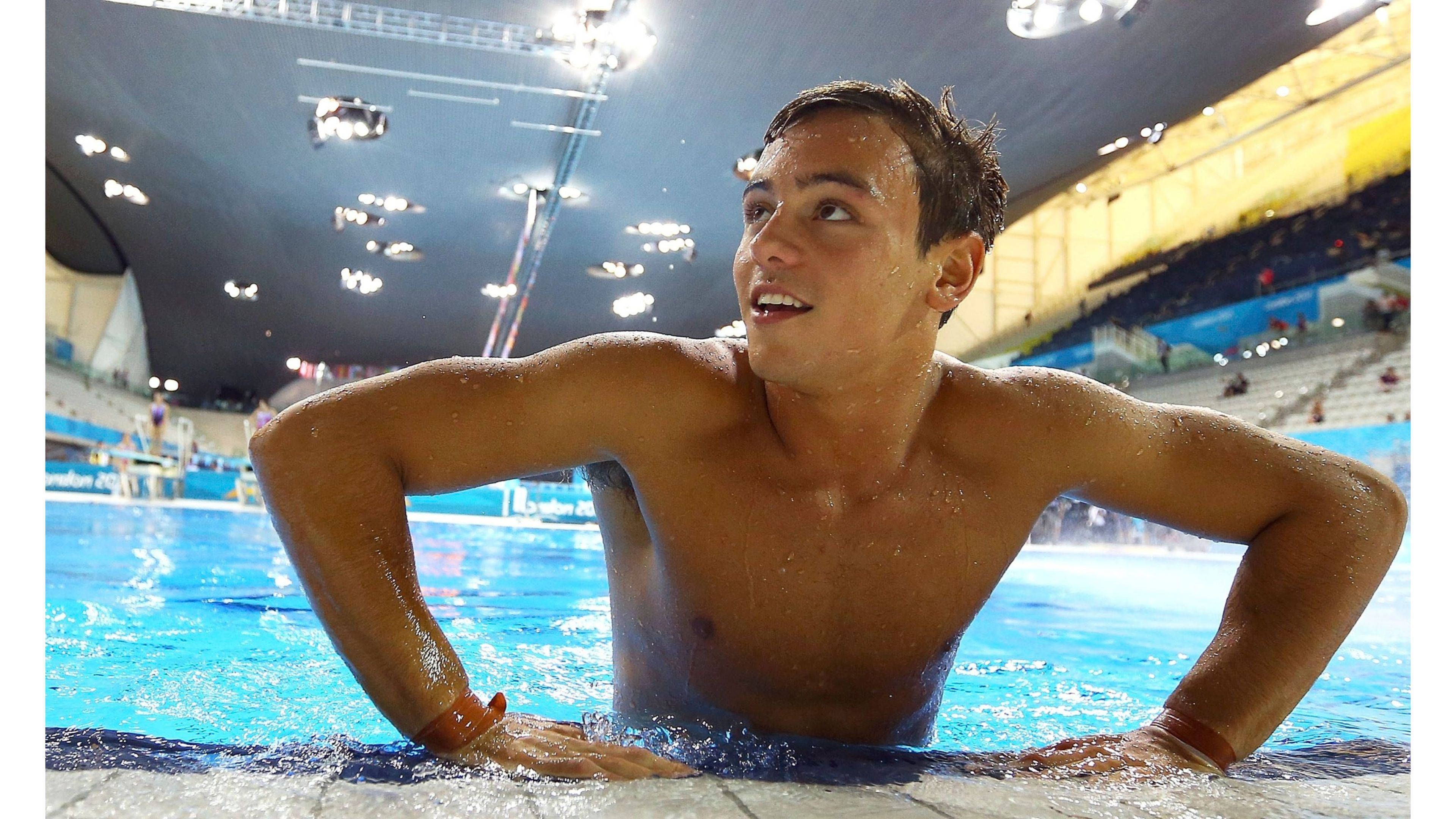 Tom Daley, pool side, indoor arena, 4K Desktop Wallpaper