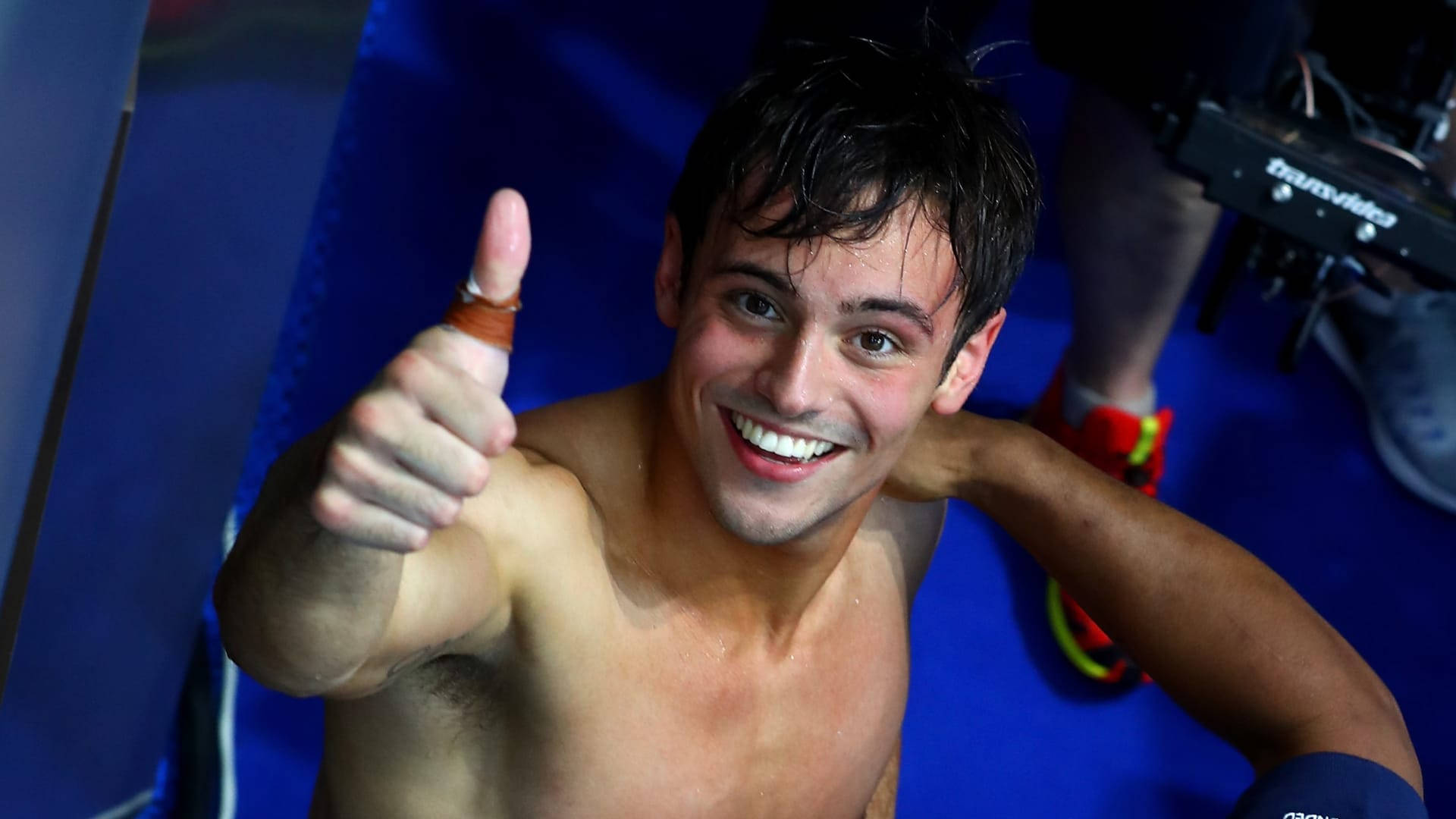 Tom Daley, thumbs up, male swimmer, Full HD Desktop Wallpaper