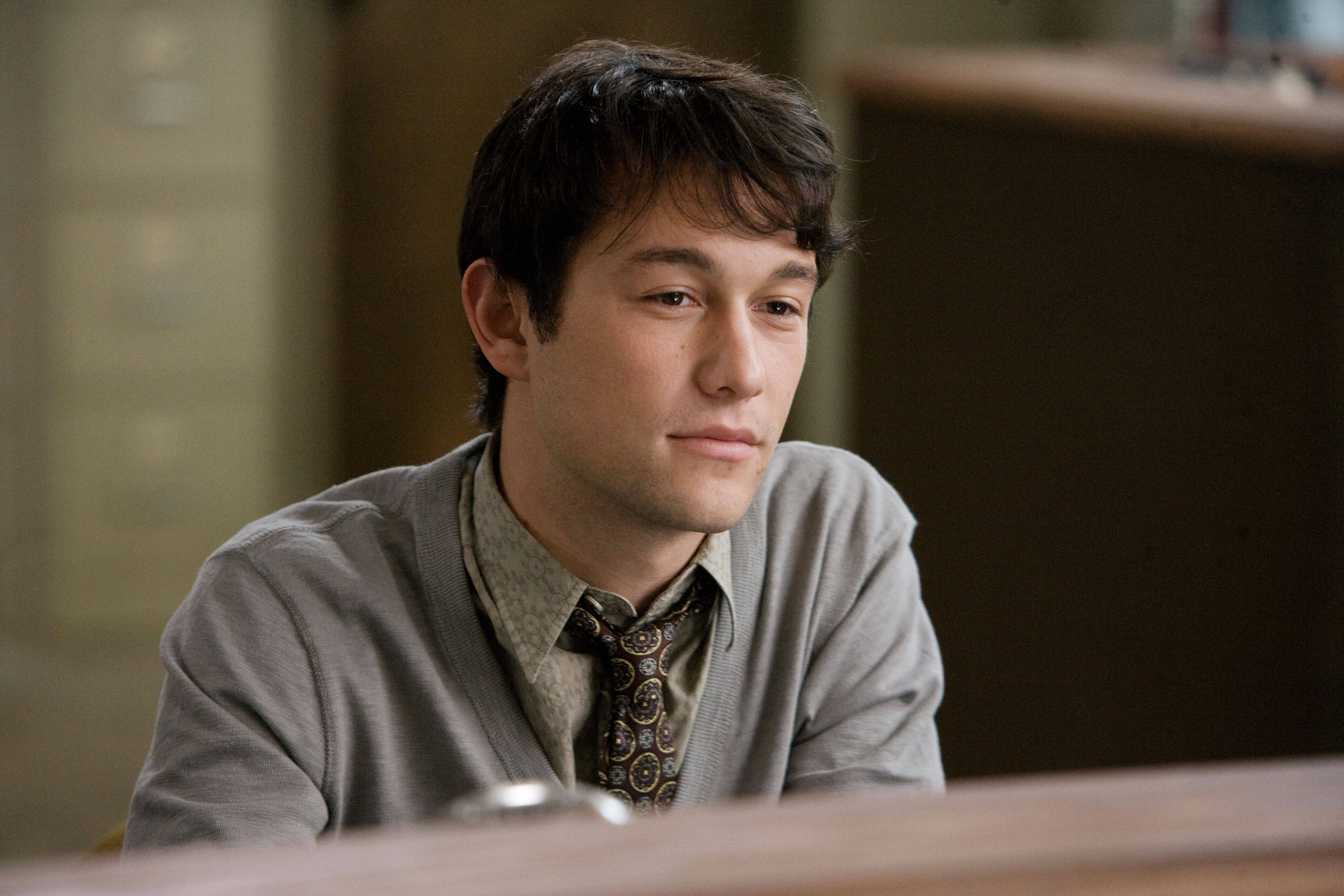 500 Days of Summer, Tom Hanks, gray cardigan, 4K Desktop Wallpaper