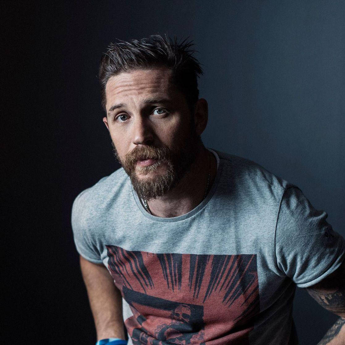 Tom Hardy, beard, intense gaze, SD Desktop Wallpaper