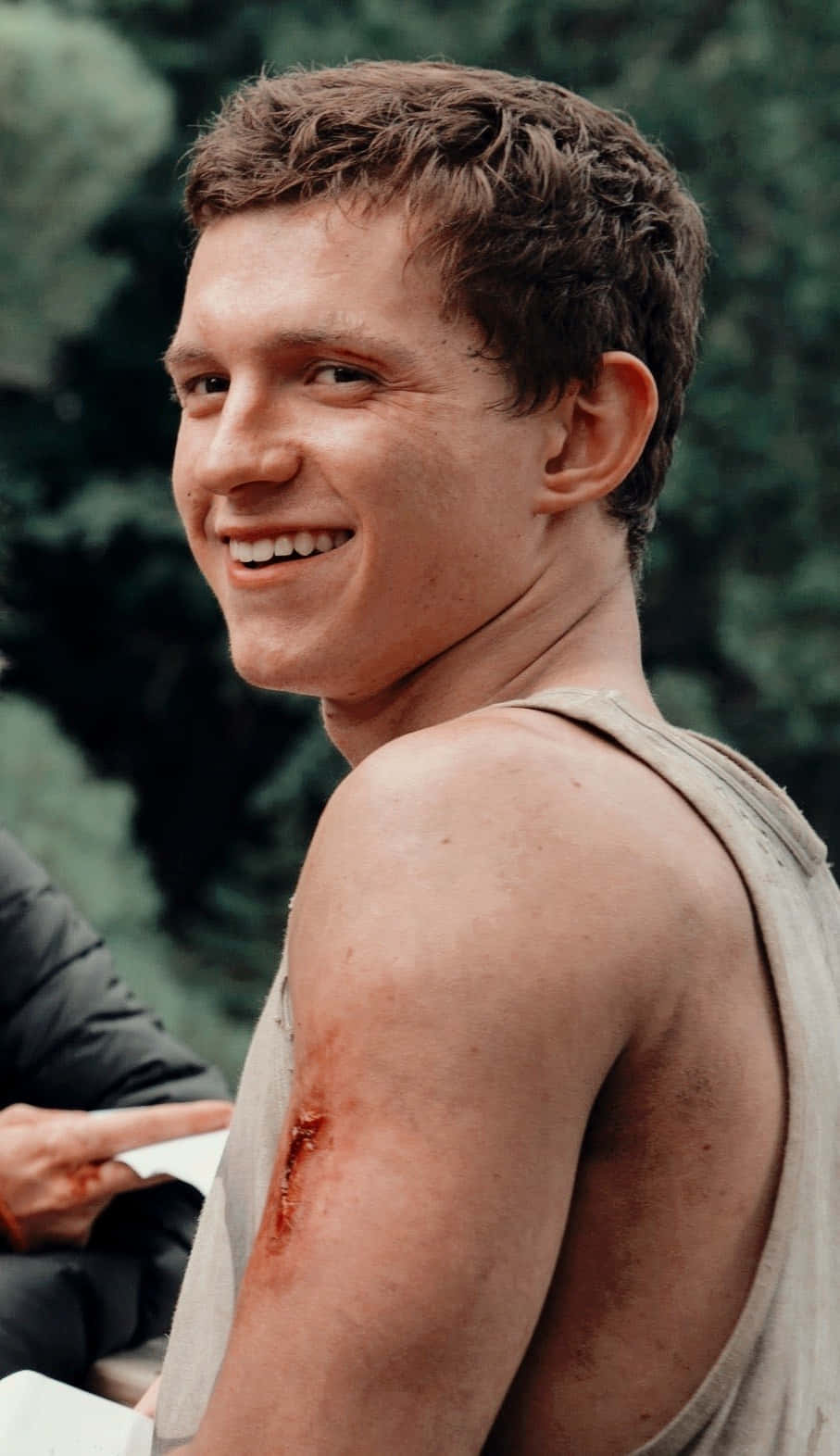 Tom Holland, bloody gash, shoulder, HD Phone Wallpaper