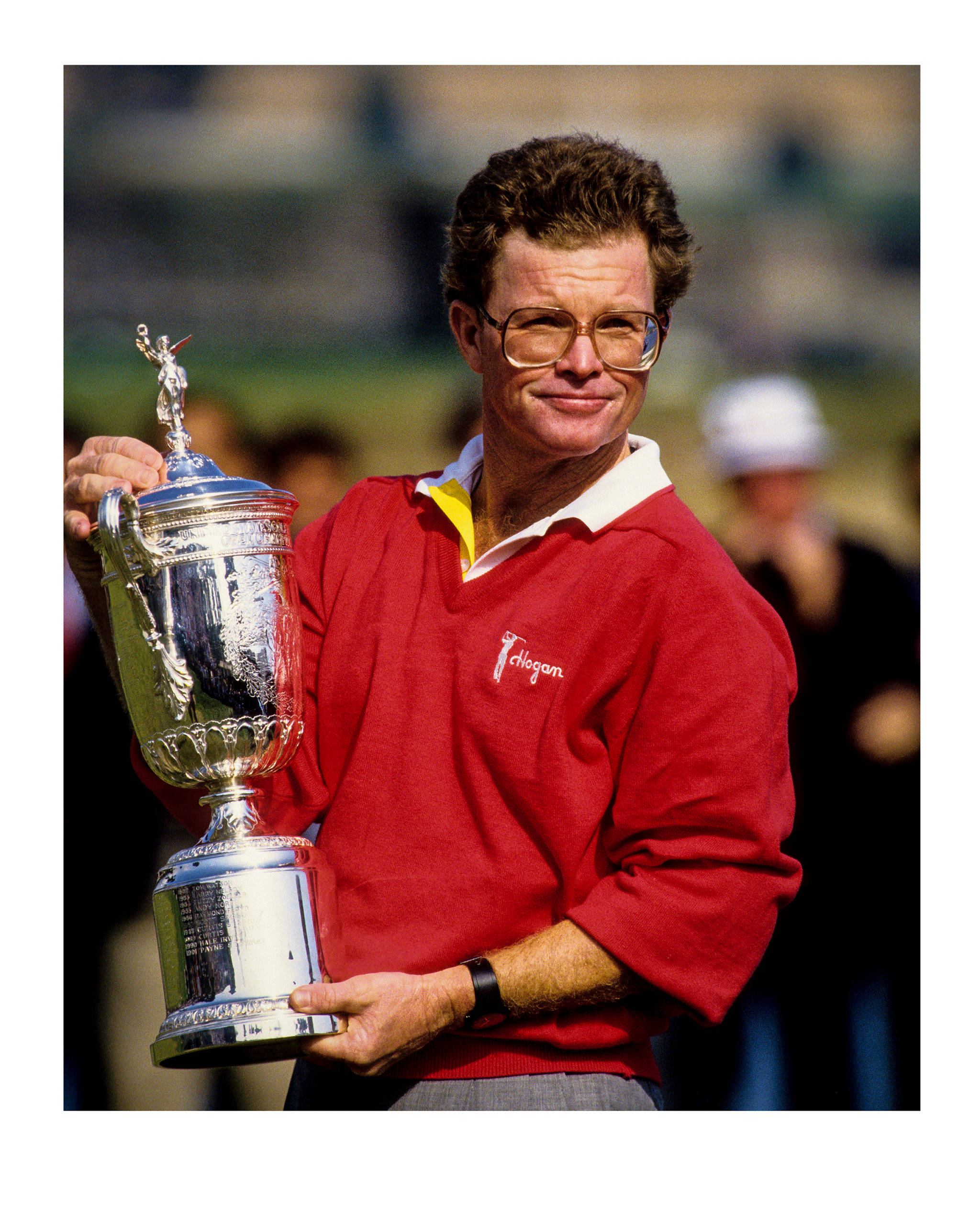 Tom Kite, championship trophy, red sweater, 2K Phone Wallpaper