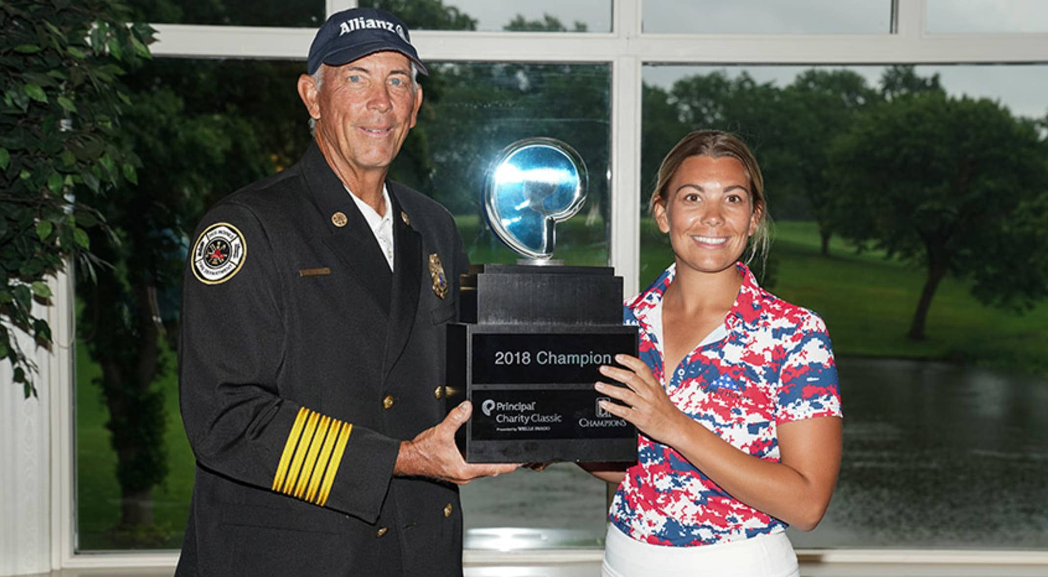 Tom Lehman, 2018 Champion trophy, navy uniform, Full HD Desktop Wallpaper