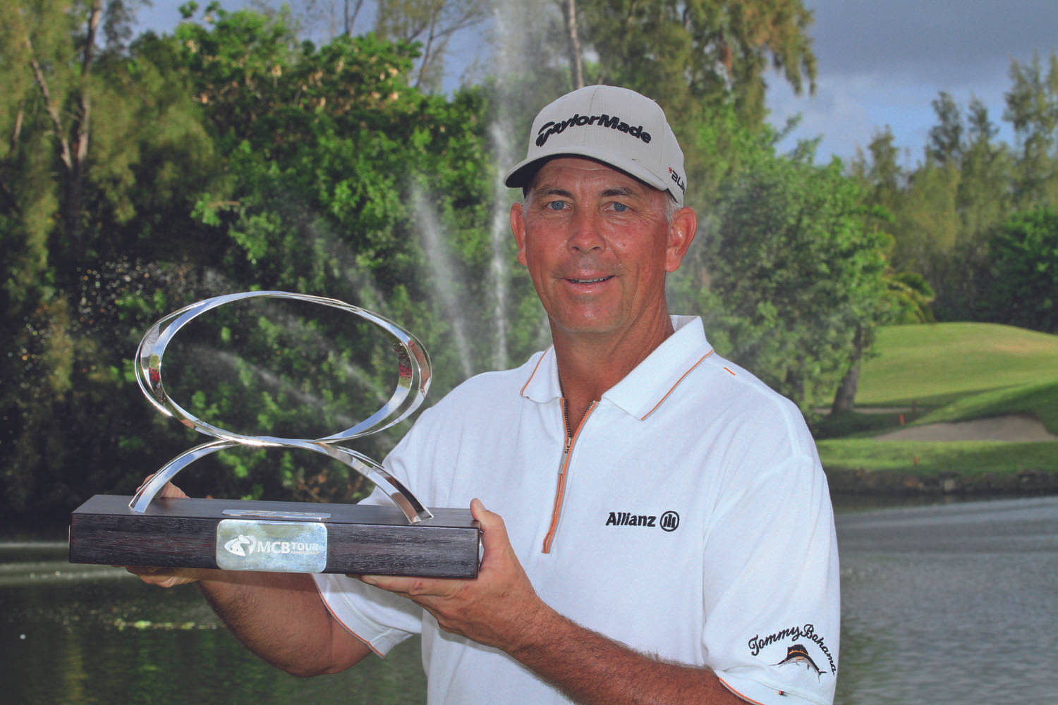 Tom Lehman, spherical trophy, white polo, HD Desktop Wallpaper