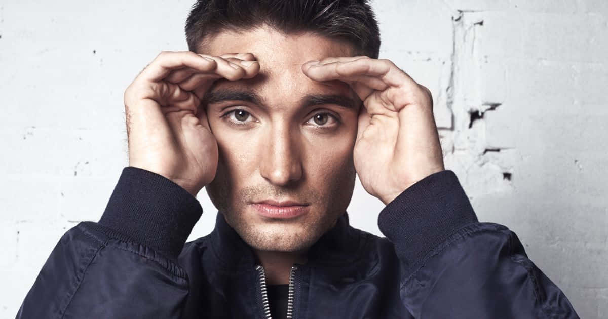 Tom Parker, red carpet, dark jacket, SD Desktop Wallpaper