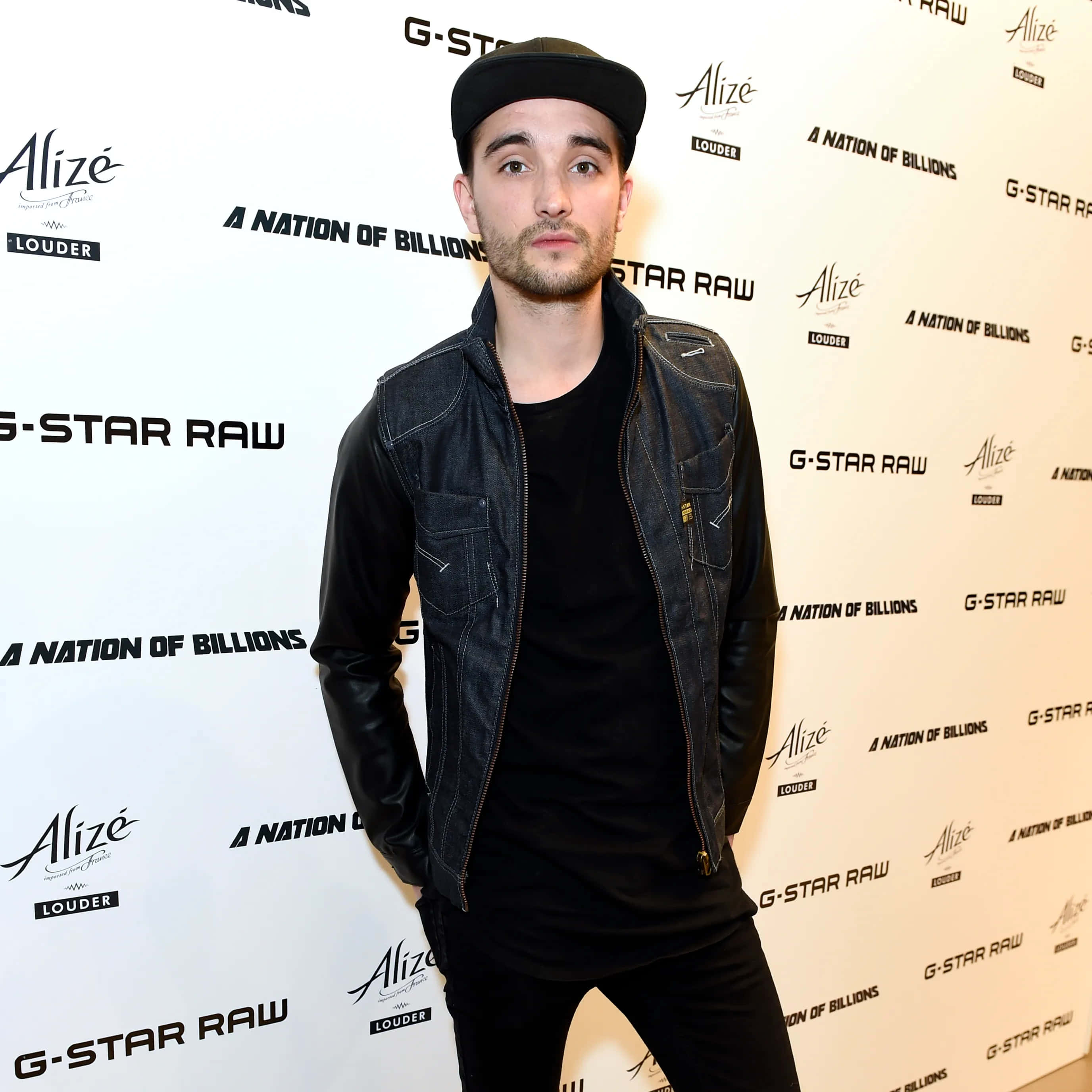 Tom Parker, black cap, denim jacket, 2K Desktop Wallpaper