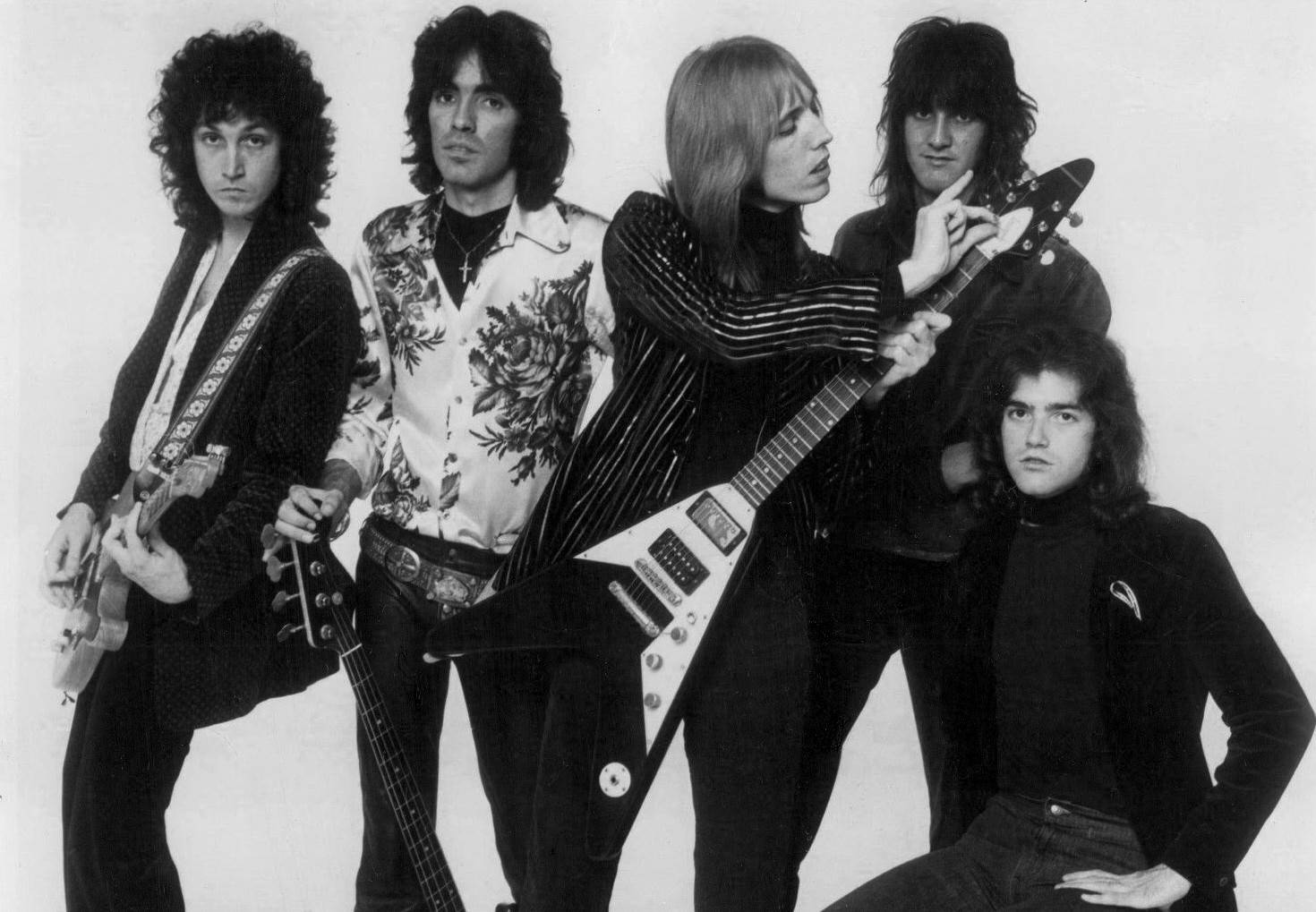 Tom Petty And The Heartbreakers, electric guitars, plain white background, HD Desktop Wallpaper