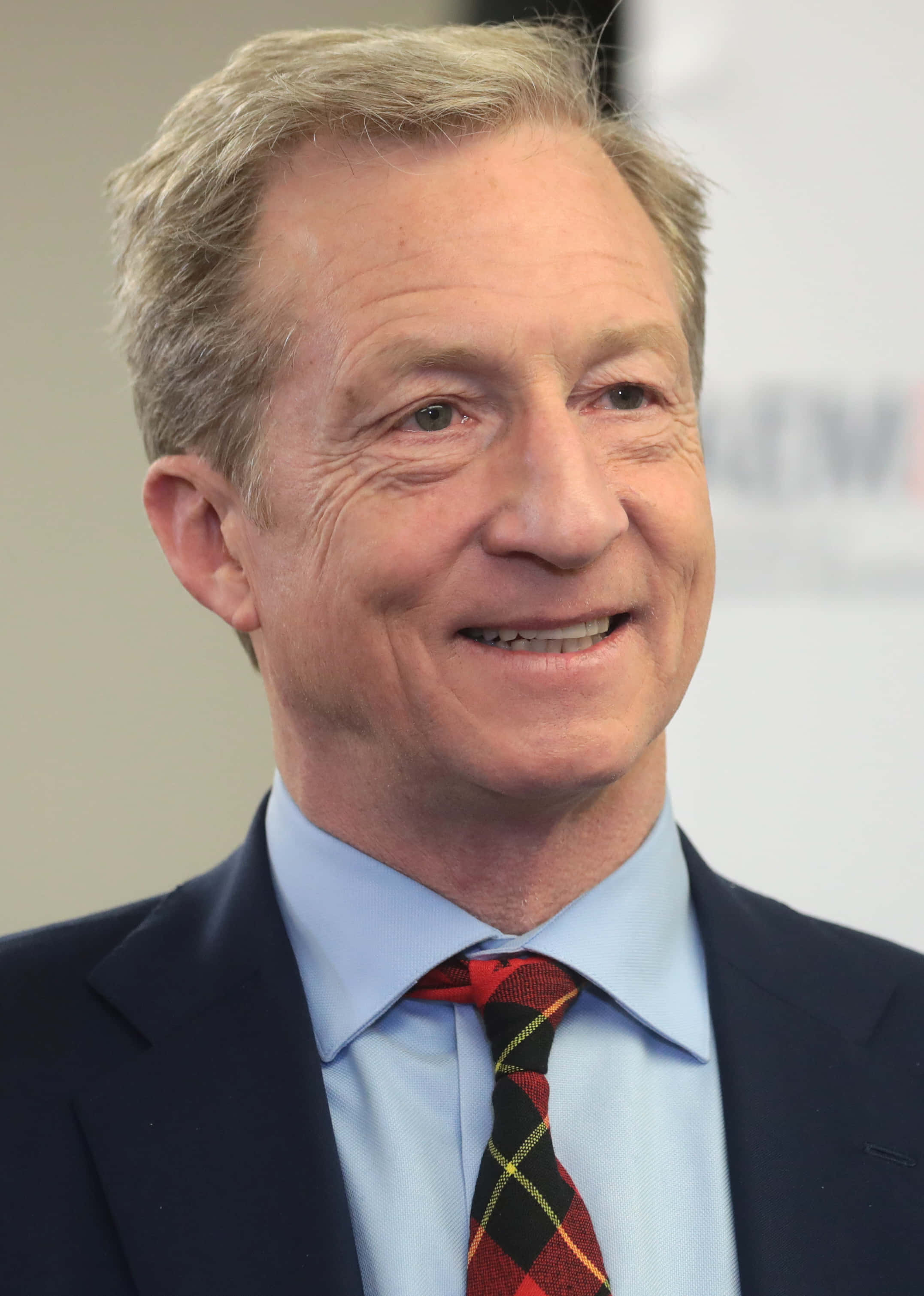 Tom Steyer, dark suit, plaid tie, 2K Phone Wallpaper