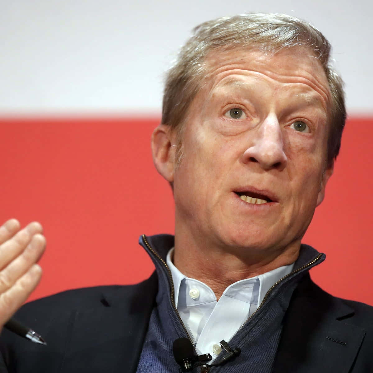 Tom Steyer, campaign for president, red and white background, SD Desktop Wallpaper