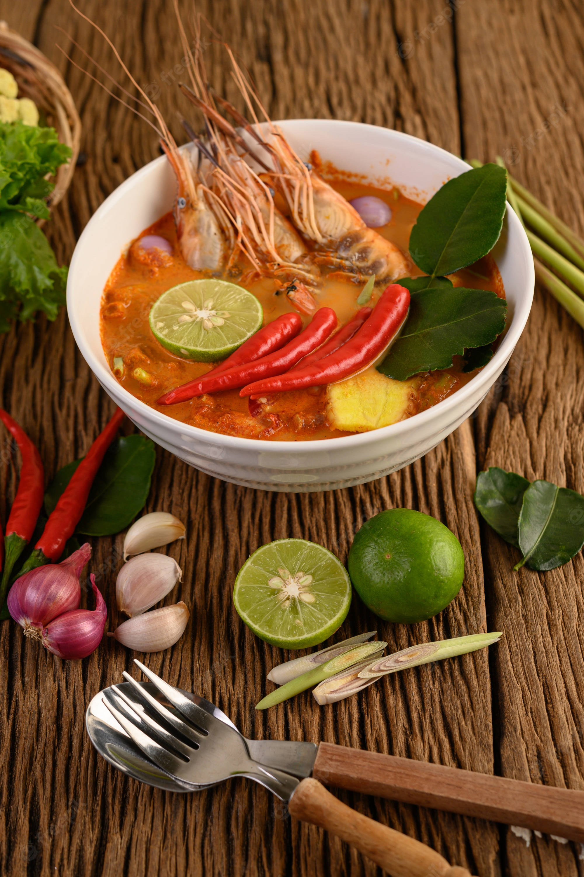 Tom Yum, spicy Thai tom yum soup, shrimp, 2K Phone Wallpaper