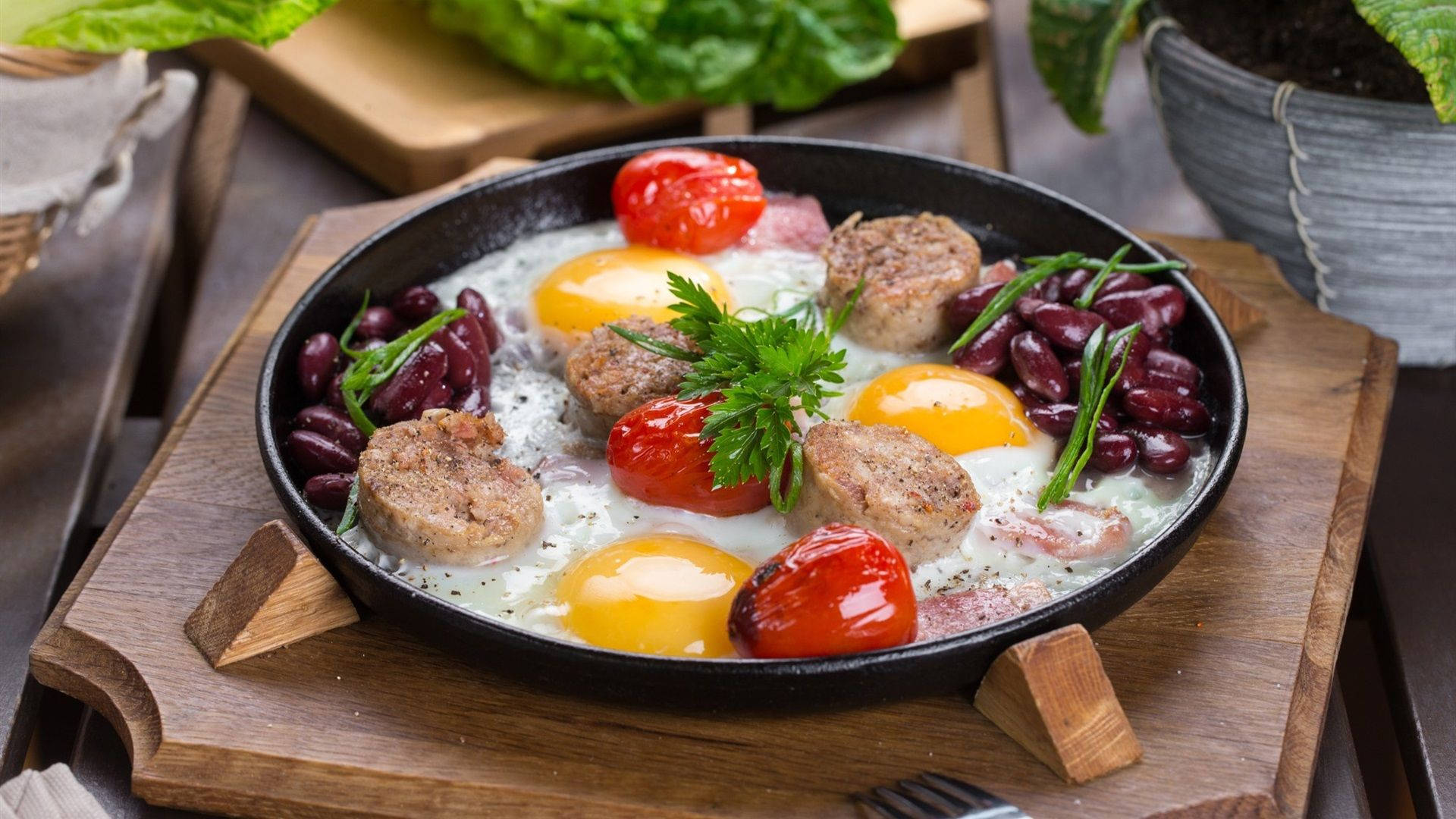 sunny side up eggs, cherry tomatoes, kidney beans, Full HD Desktop Wallpaper