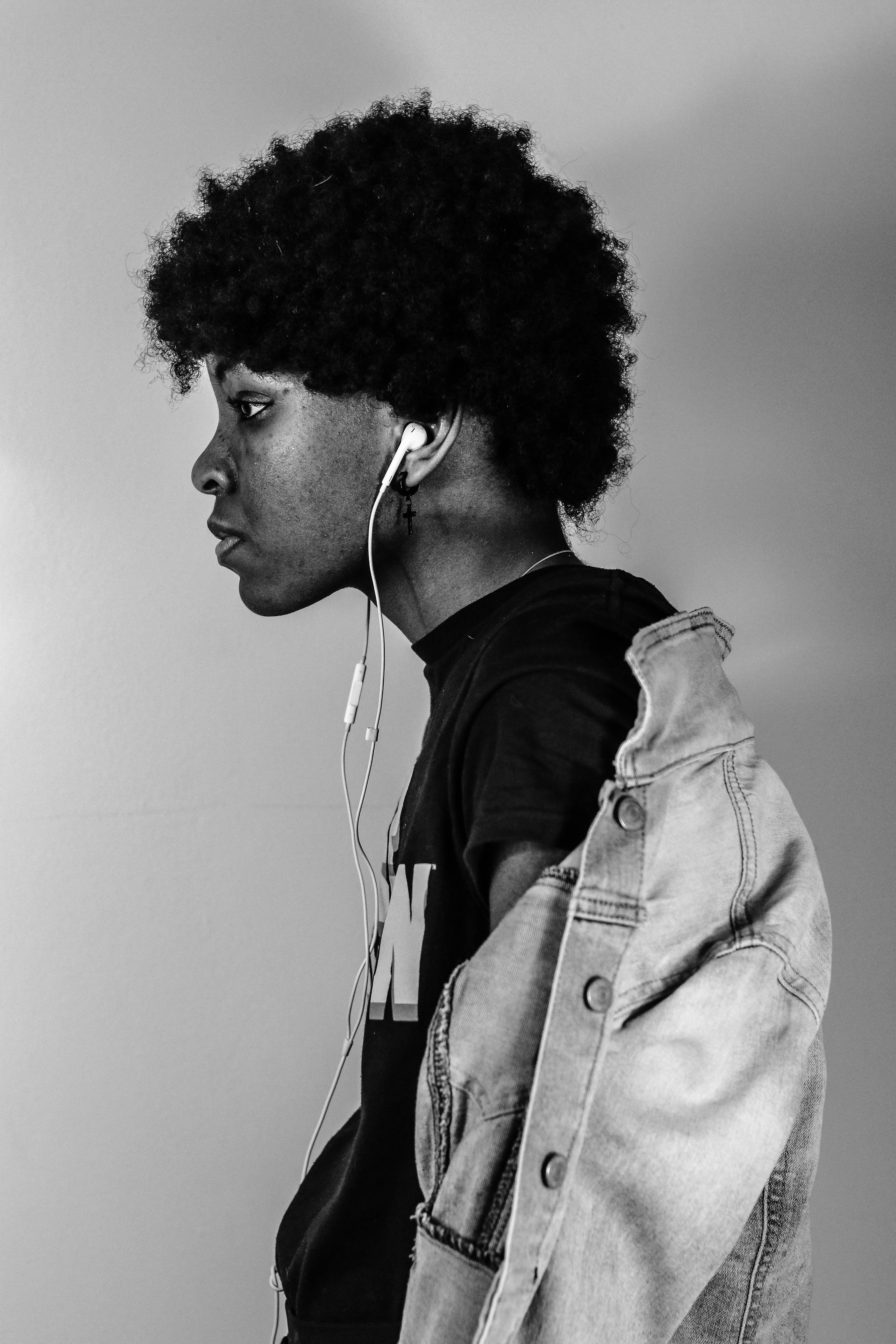 Tomboy, afro hairstyle, earphones, 5K Phone Wallpaper