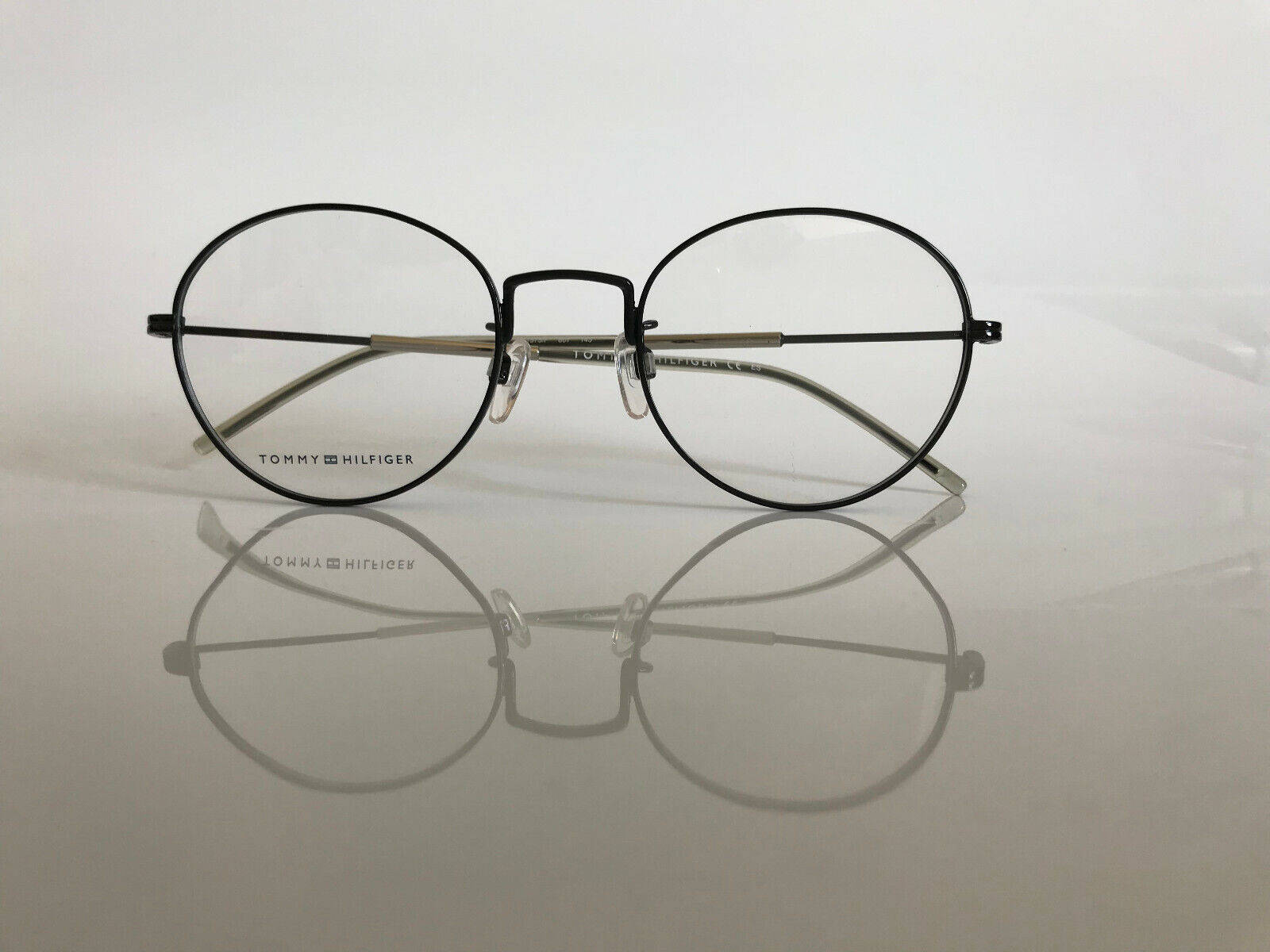 Tommy Hilfiger, women's metal eyeglasses, black round-framed, HD Desktop Wallpaper