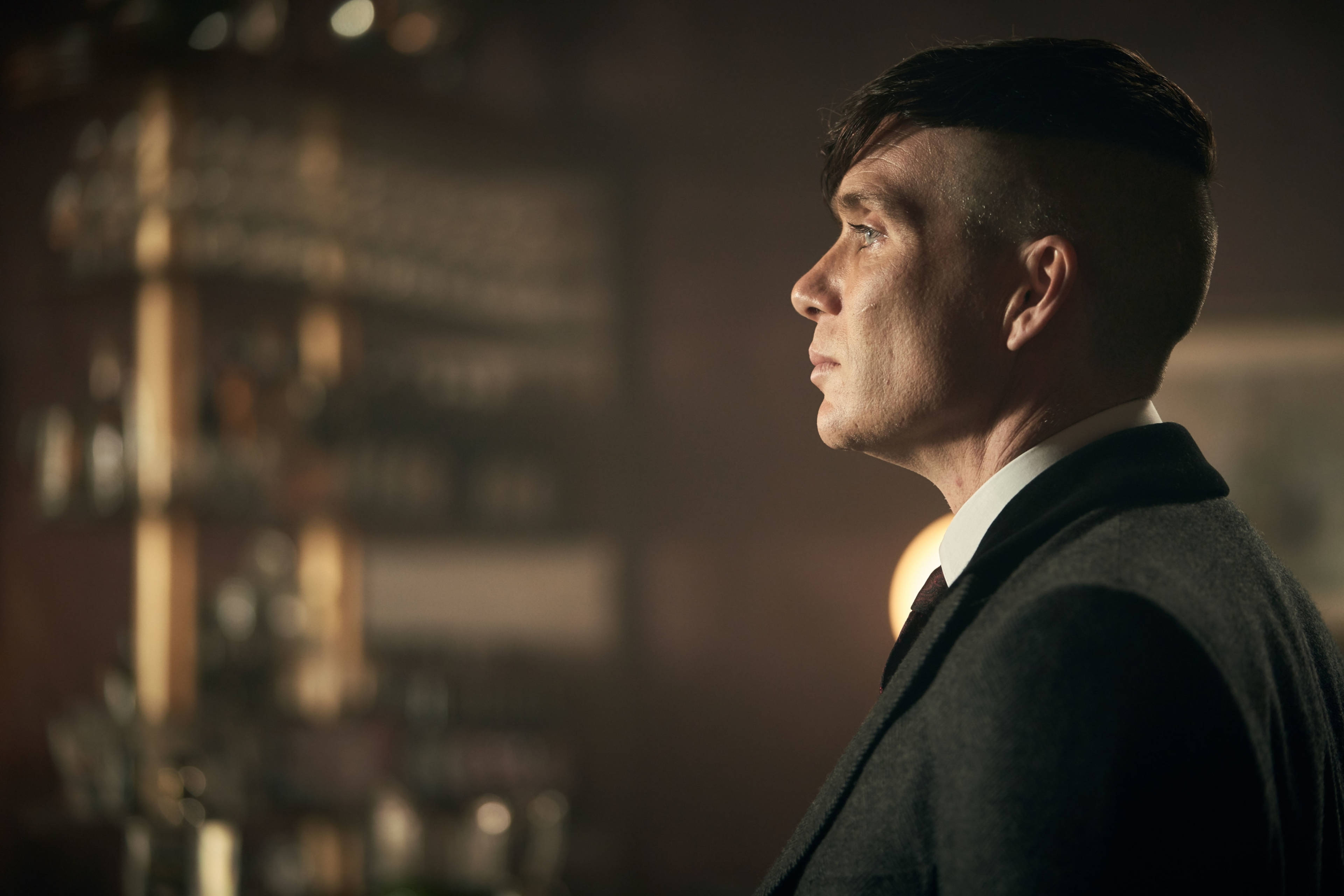 Tommy Shelby, 4K, dimly lit bar, 4K Desktop Wallpaper