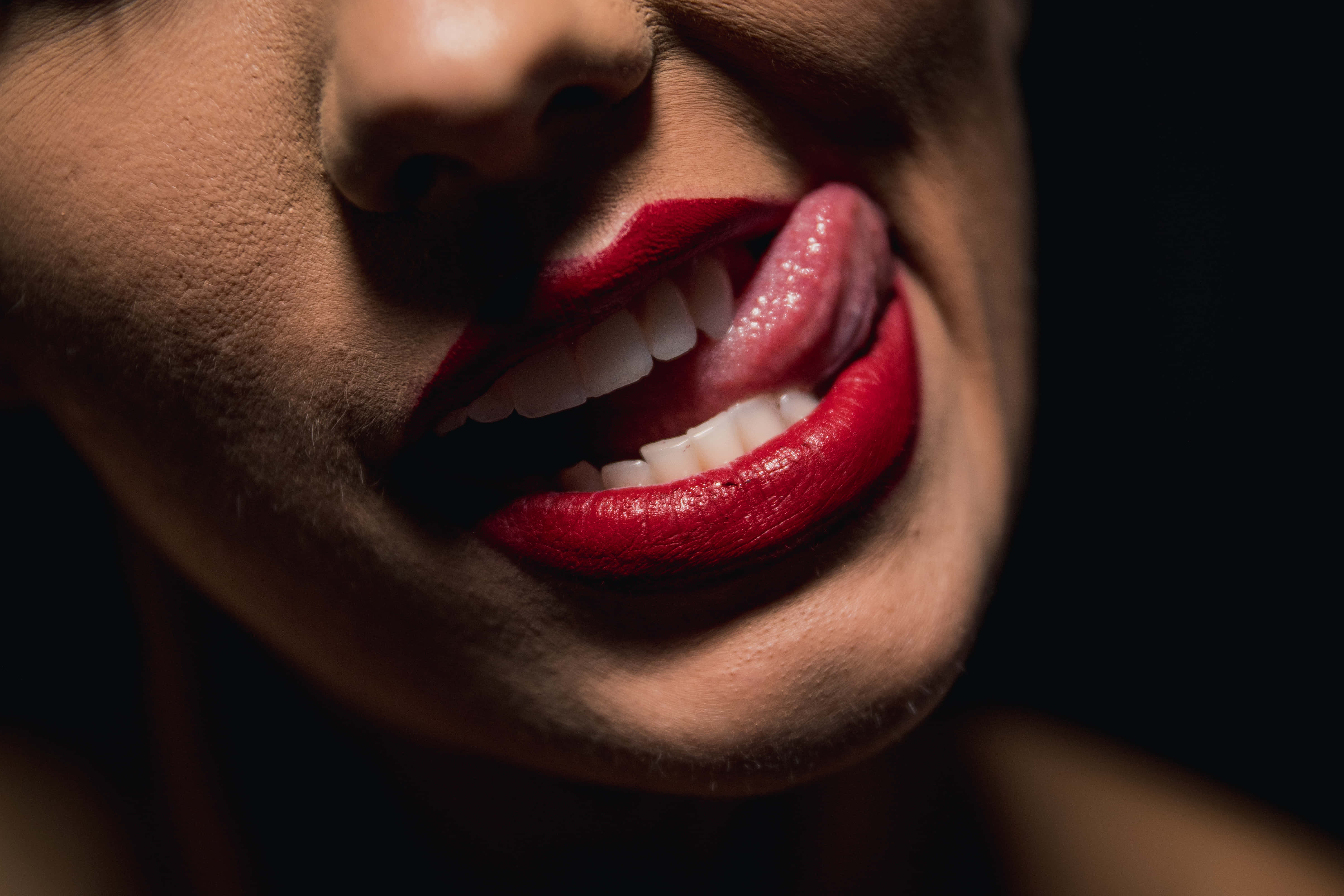 woman, bold red lipstick, tongue, 4K Desktop Wallpaper