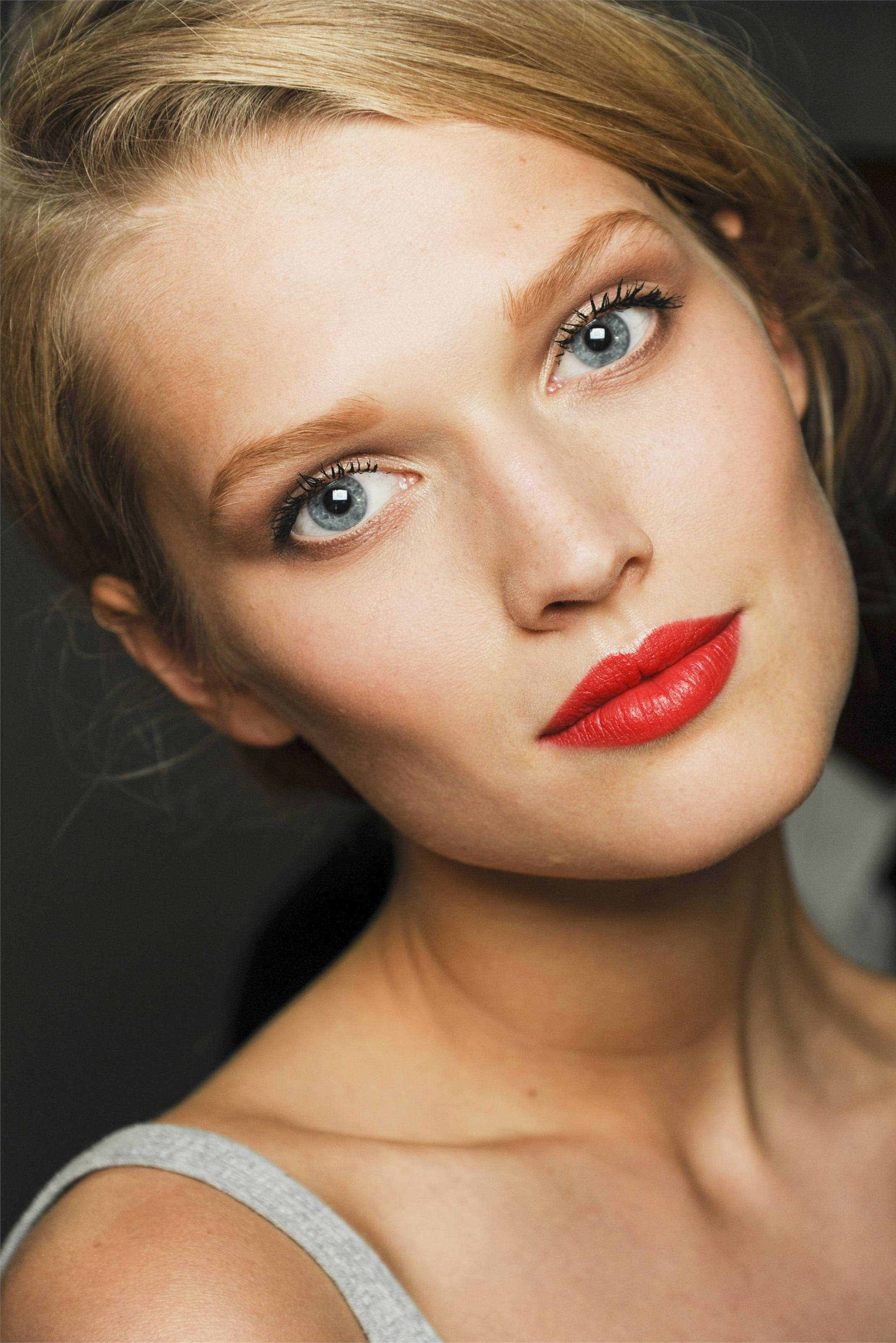 Toni Garrn, blonde woman, striking blue eyes, 2K Phone Wallpaper
