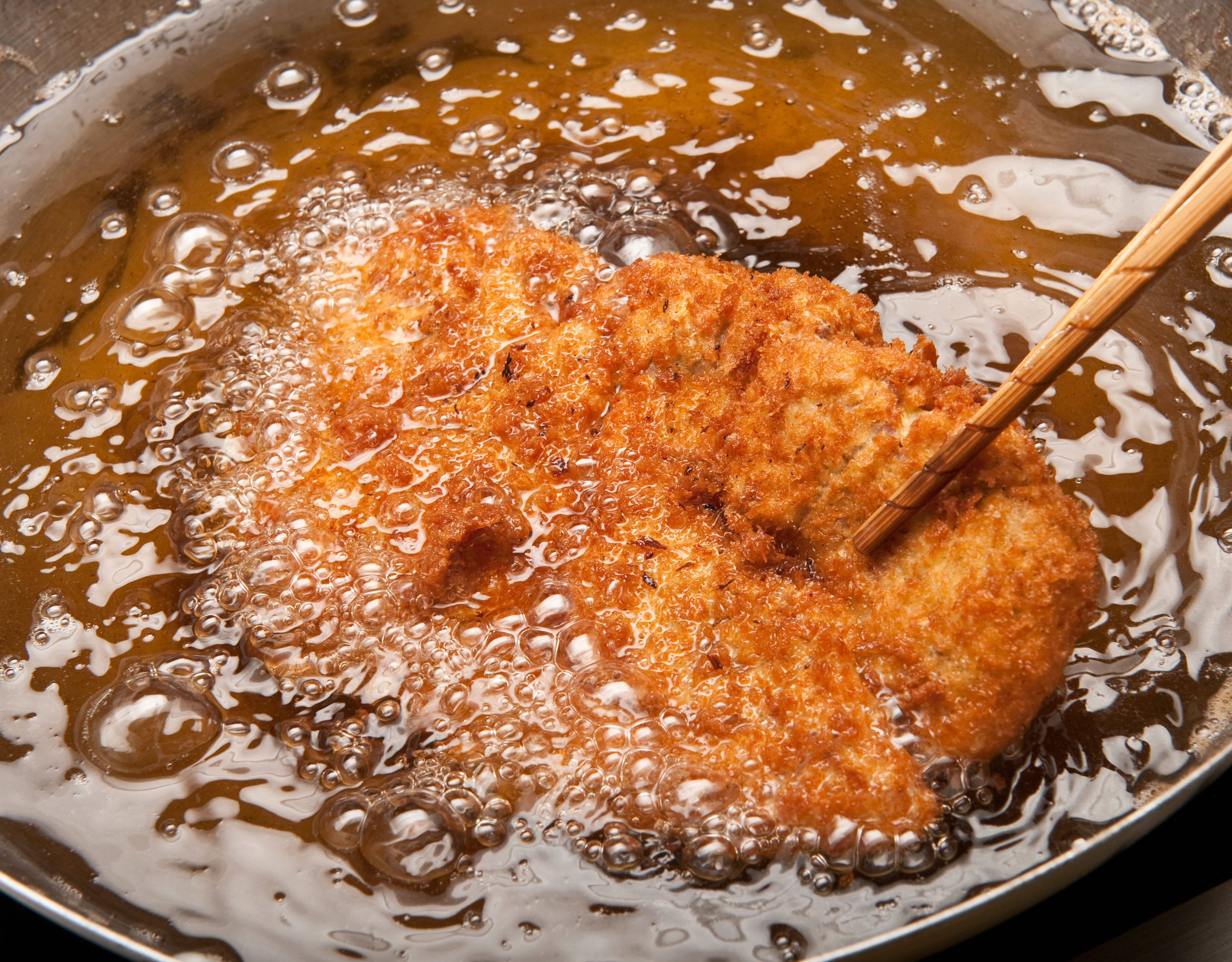 tonkatsu, golden-brown, breading, 2K Desktop Wallpaper