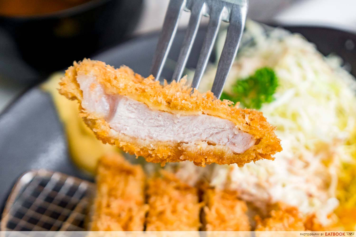 tonkatsu, fork, crispy golden-brown breaded pork cutlet, HD Desktop Wallpaper