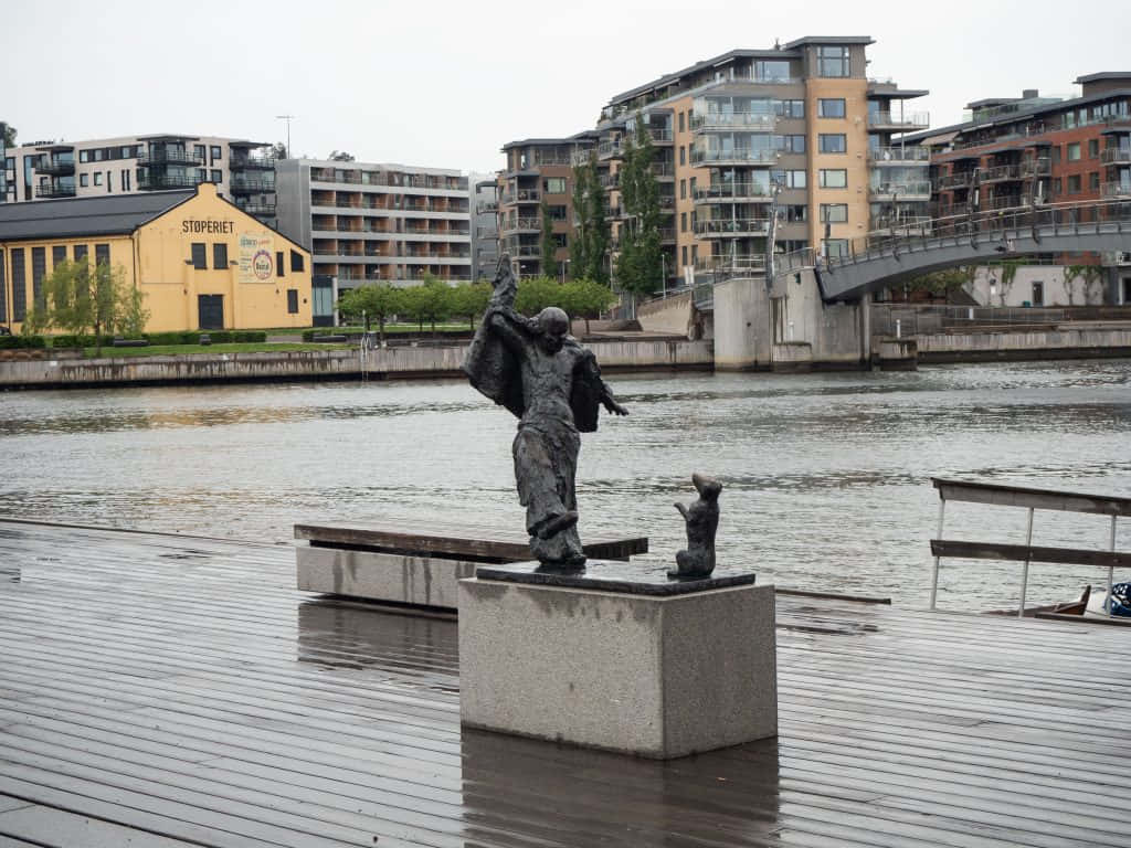 Tønsberg, bronze statue, figure and cat, SD Desktop Wallpaper