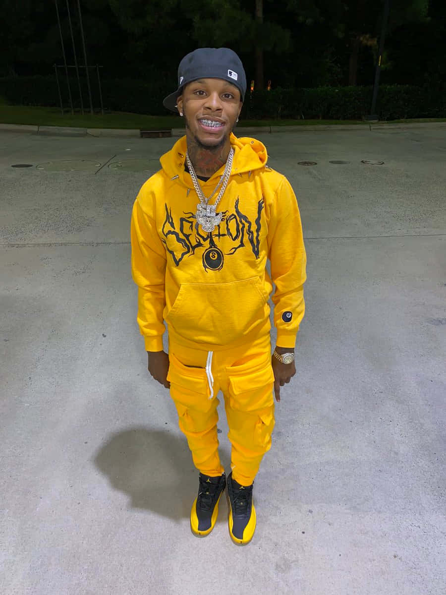 Toosii, bright yellow hoodie, matching pants, SD Phone Wallpaper