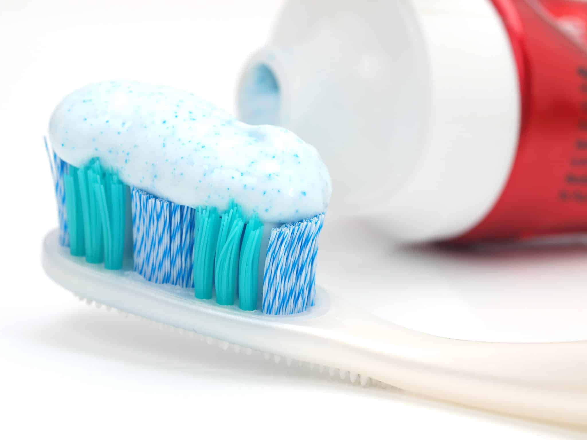 toothbrush, blue and white bristles, foamy toothpaste, Full HD Desktop Wallpaper