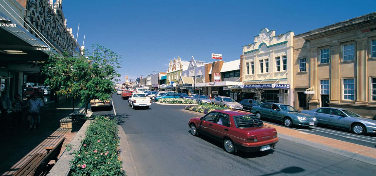 Toowoomba, sunny day, bustling town street, HD Desktop Wallpaper