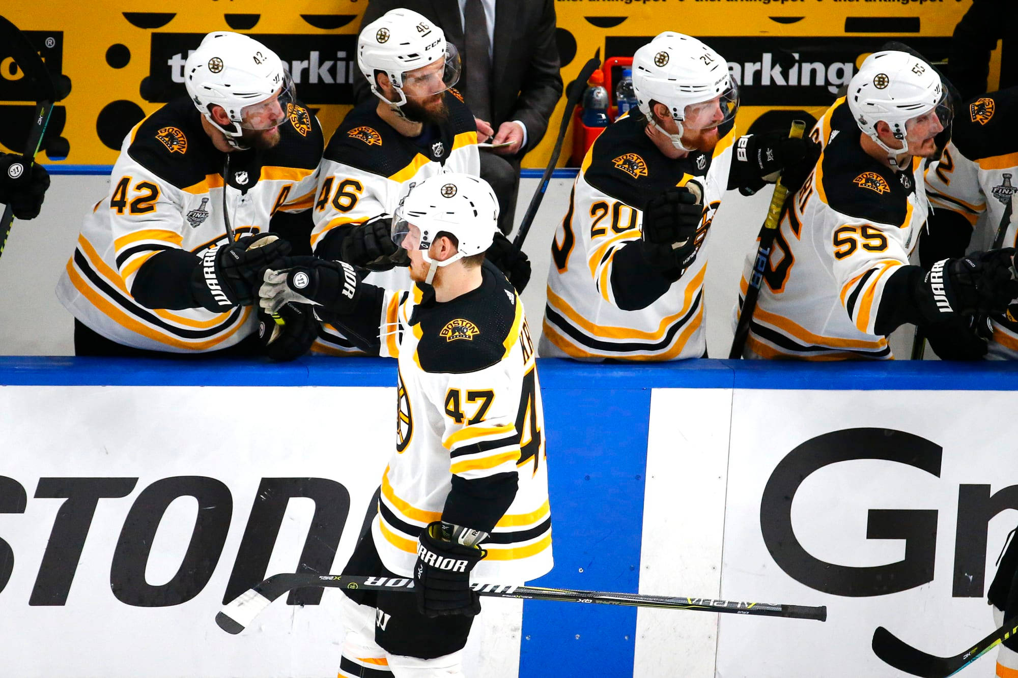 Torey Krug, black and gold jerseys, hockey players, Full HD Desktop Wallpaper