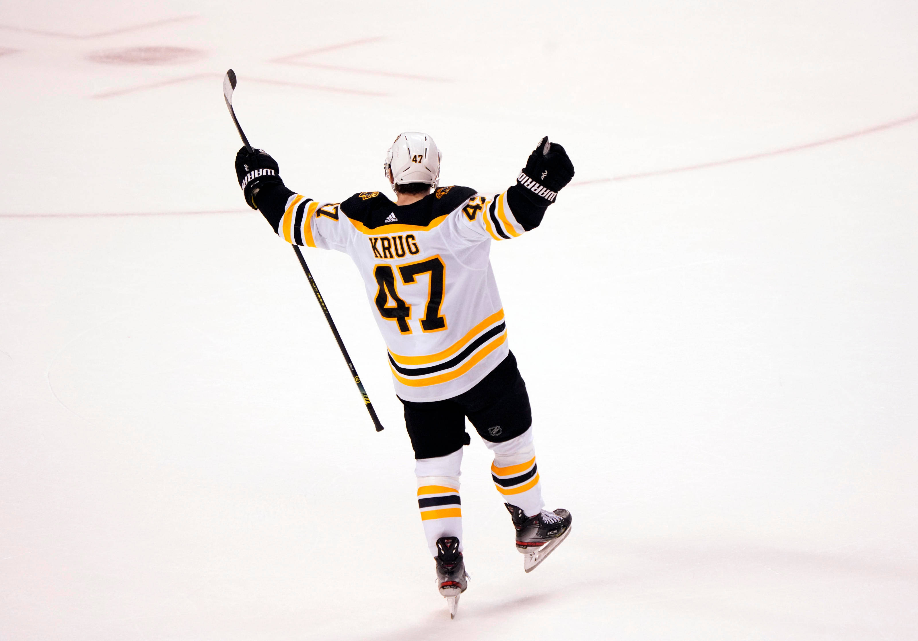 Torey Krug, number 47, ice rink, 2K Desktop Wallpaper