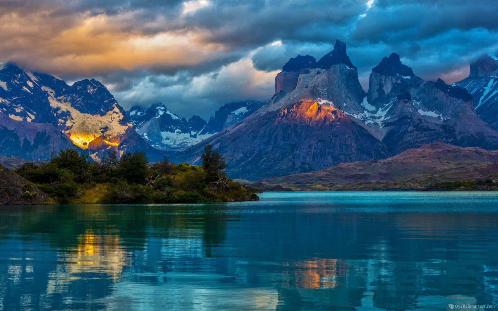 Torres Del Paine Park, snow-capped mountains, golden sunset light, HD Desktop Wallpaper