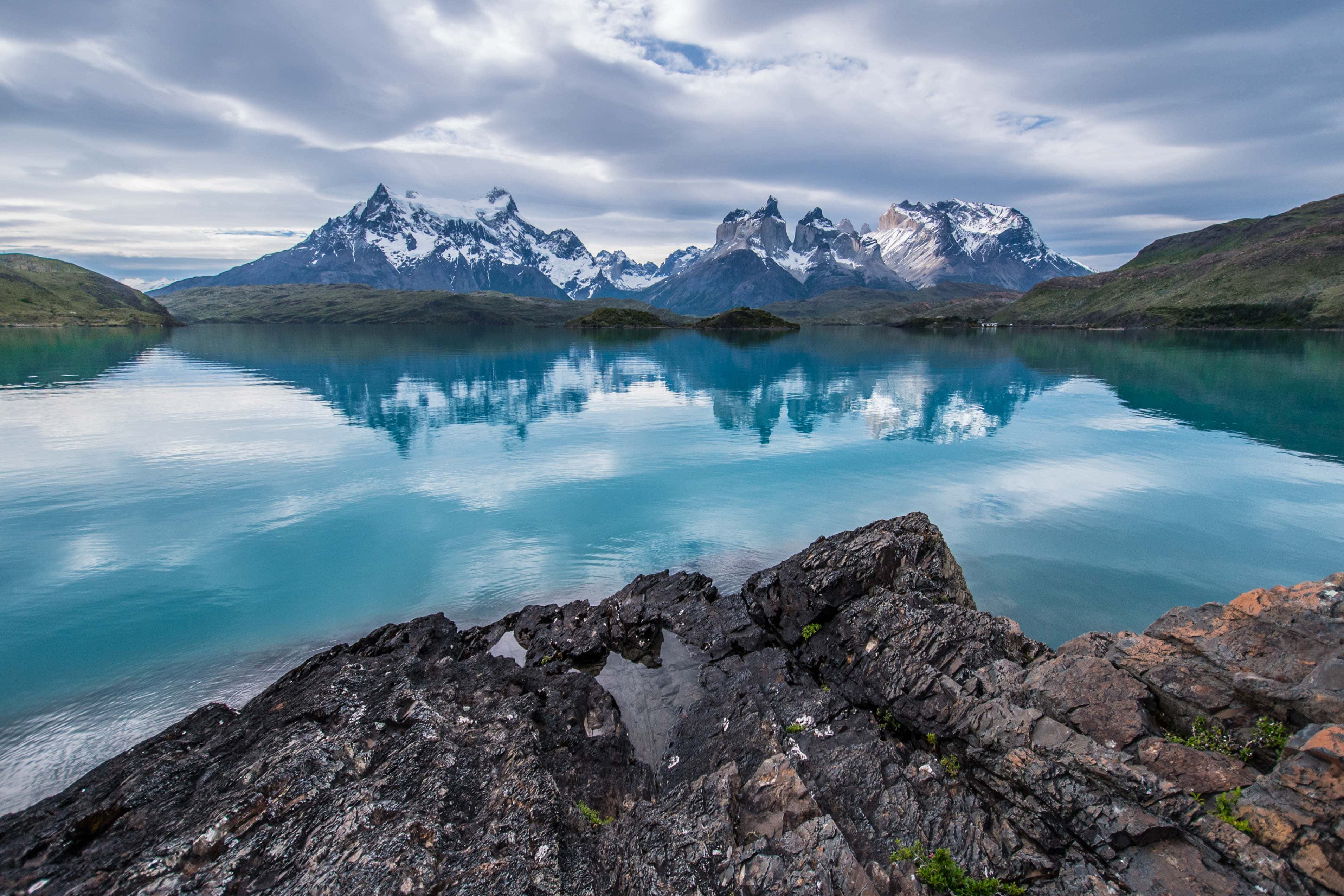 Lake of Torres Del Paine National Park, Torres Del Paine National Park, turquoise lake, 2K Desktop Wallpaper