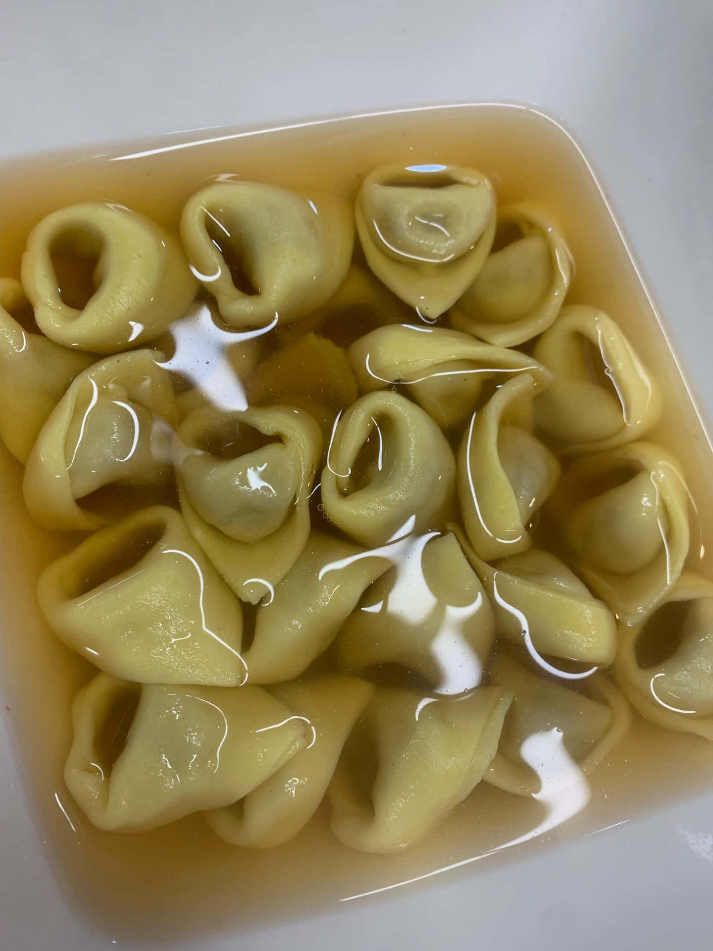 tortellini in brodo, square bowl, golden broth, Full HD Phone Wallpaper